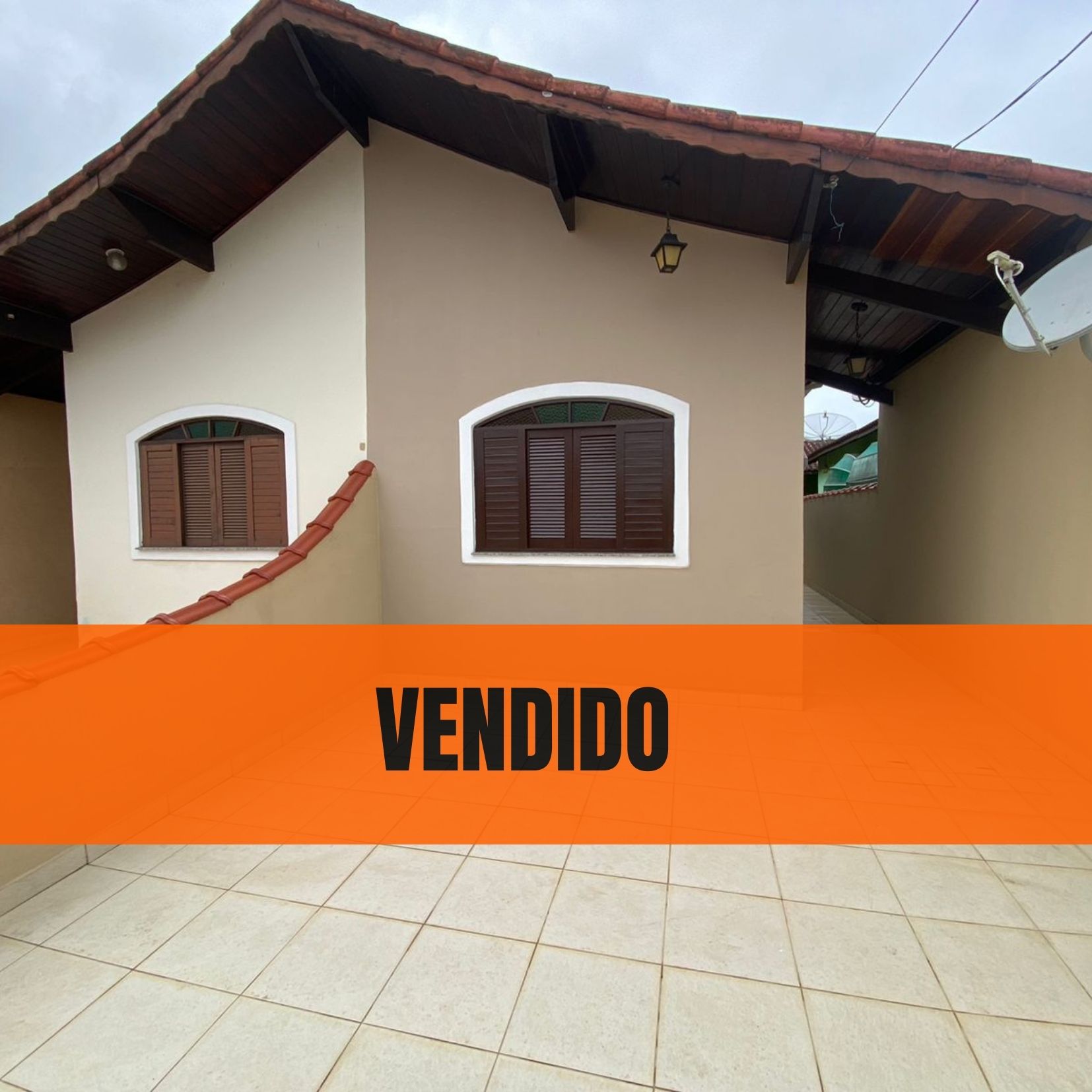 CASA NO BAIRRO SÃO JORGE - LADO PRAIA À 1000 M DO MAR - ITANHAÉM/SP