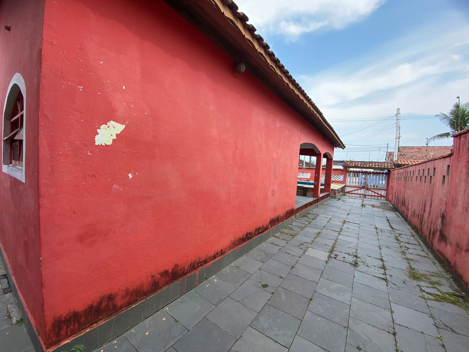 CASA NO JARDIM CALIFORNIA - LADO PRAIA À 80 M DA PRAIA - ITANHAÉM/SP - foto 4