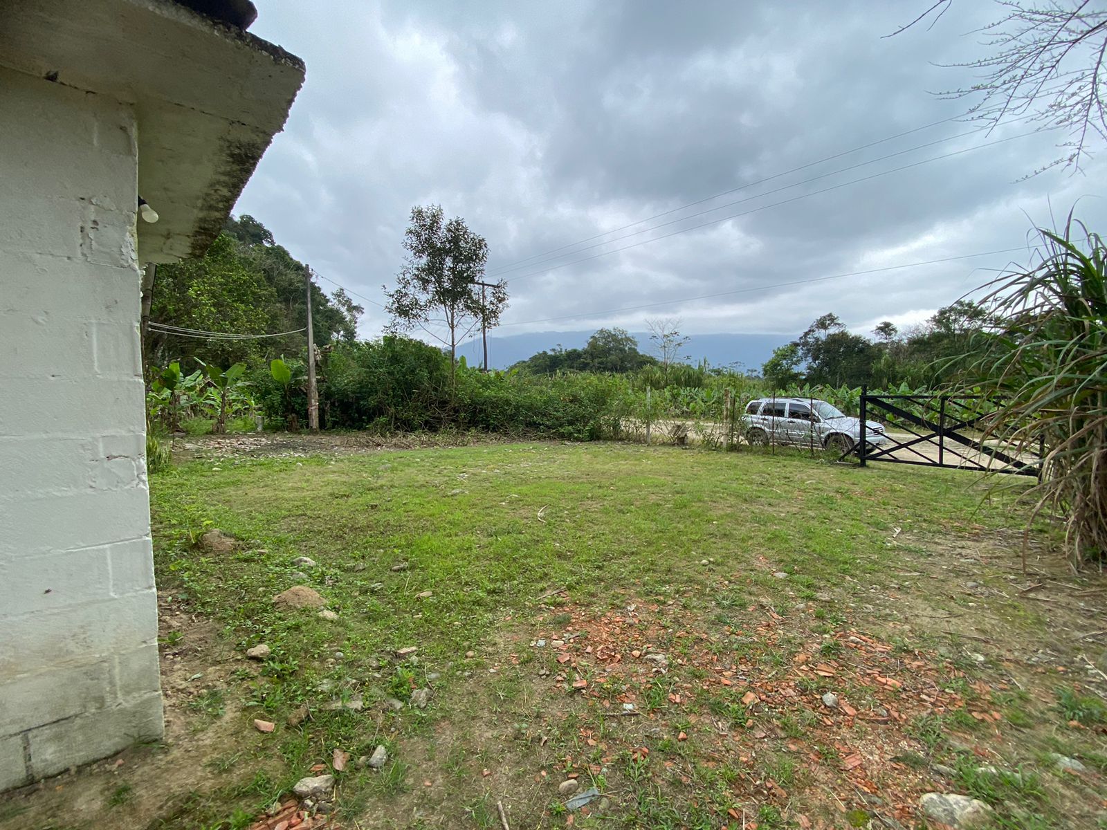 FAZENDA NO BAIRRO MAMBU - LADO MORRO À 4 KM DA RODOVIA - ITANHAÉM/SP - foto 7