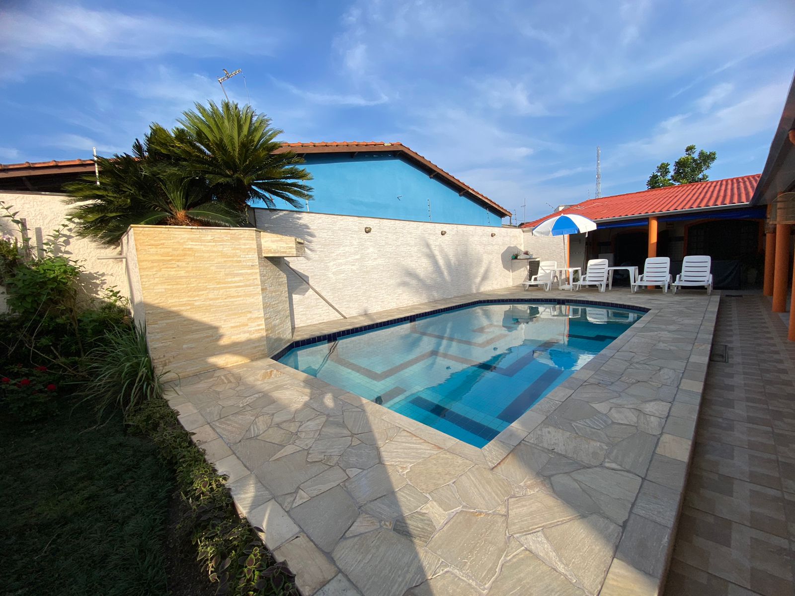 CASA NO CORUMBA - LADO PRAIA - ITANHAÉM/SP - foto 12