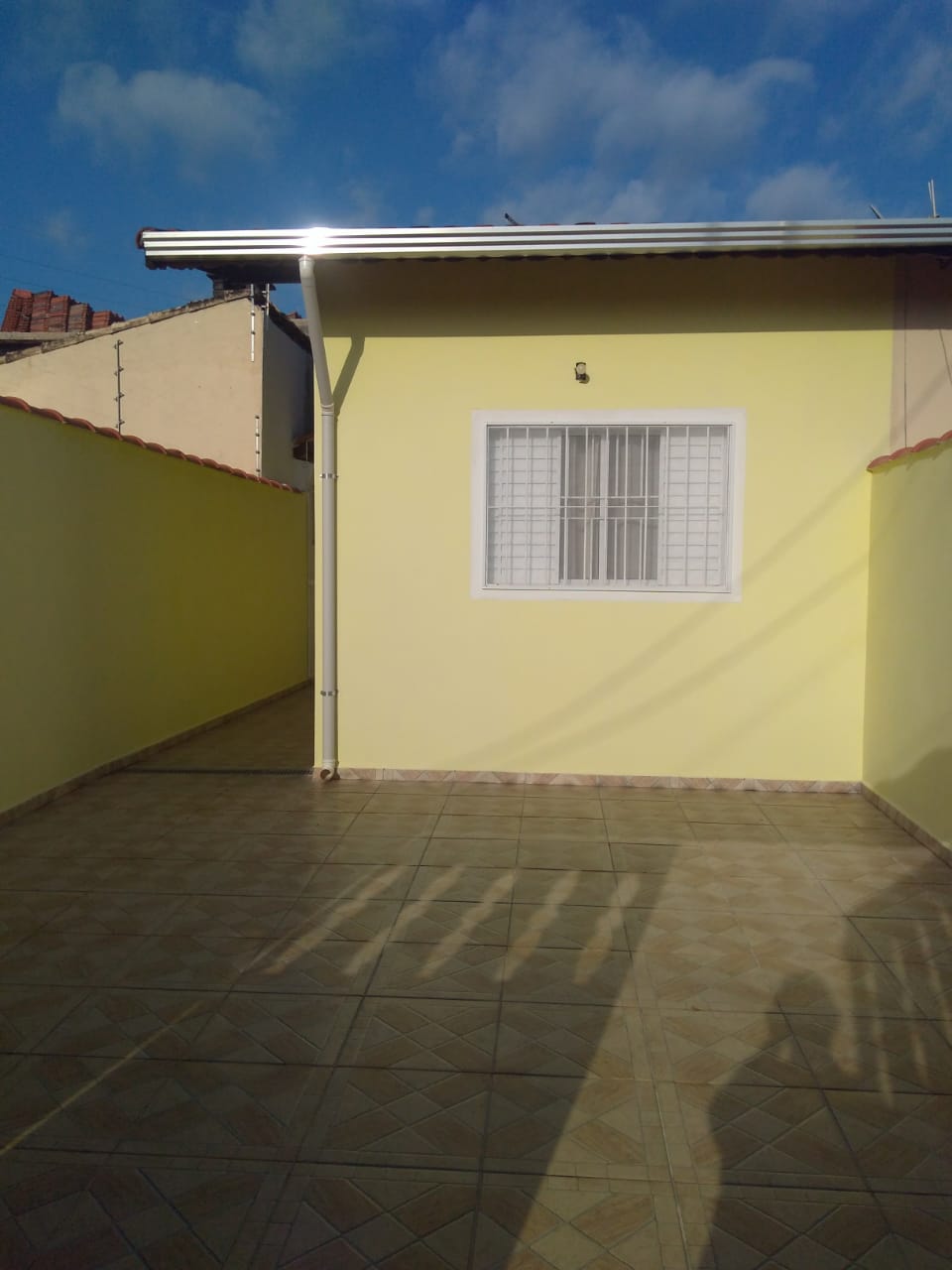 CASA GEMINADA LADO PRAIA - ITANHAÉM/SP - SANTA TEREZINHA ( 900 M DO MAR ) 