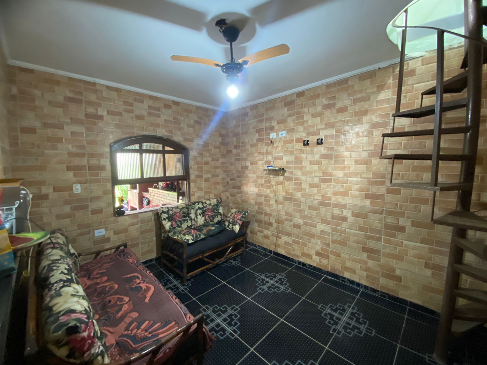 CASA NO JARDIM CALIFÓRNIA - LADO PRAIA À  700 M DO MAR - ITANHAÉM/SP - foto 3