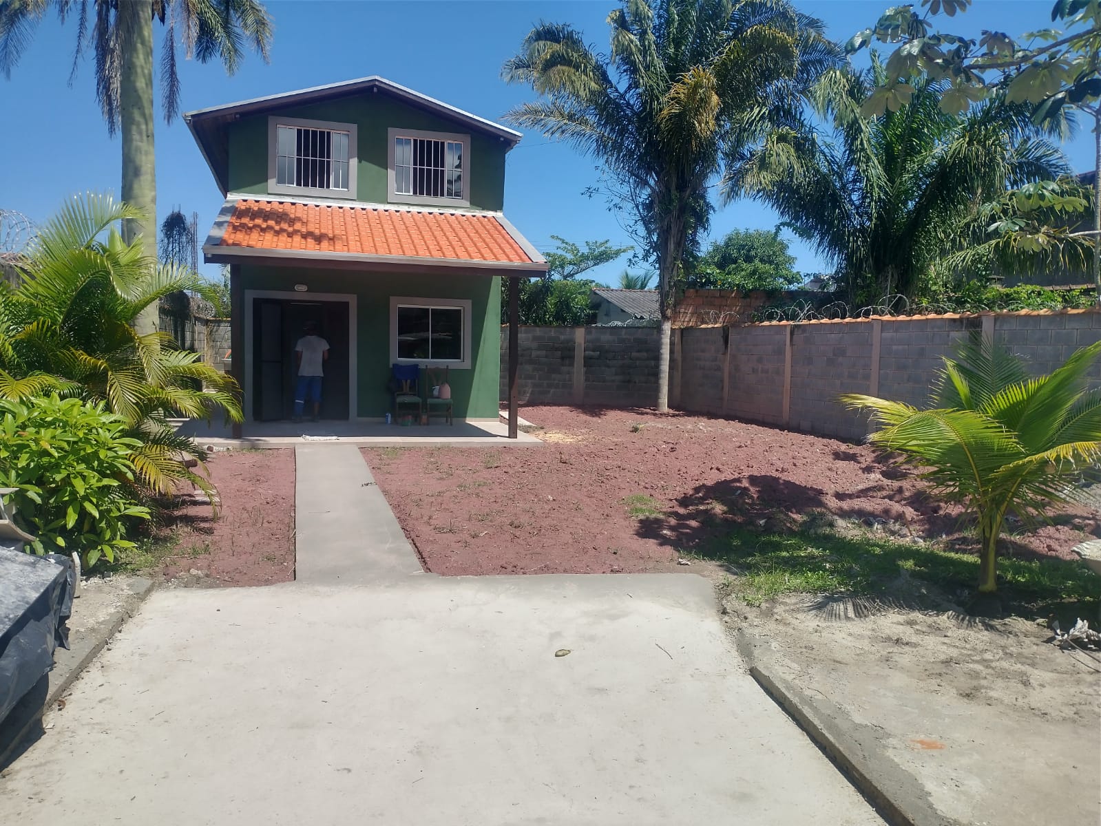 CASA NO JARDIM DAS PALMEIRAS 3 - LADO PRAIA À 700 M DO MAR - ITANHAÉM/SP
