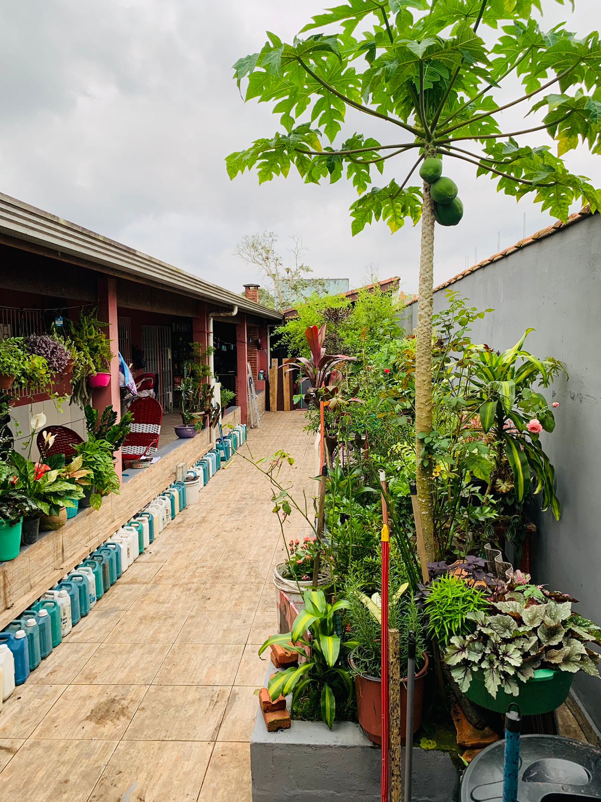 CASA NO BOPIRANGA - LADO MORRO À 200 METROS DA RODOVIA - ITANHAÉM/SP