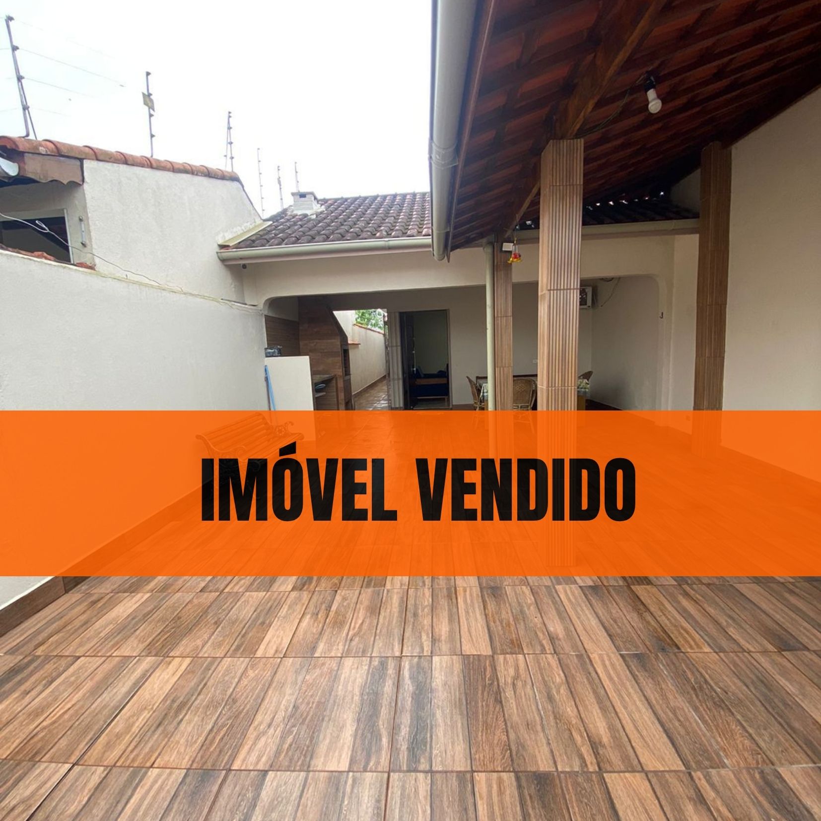CASA NO BANEÁRIO TUPY - LADO PRAIA À 1000 METROS DO MAR - ITANHAÉM/SP
