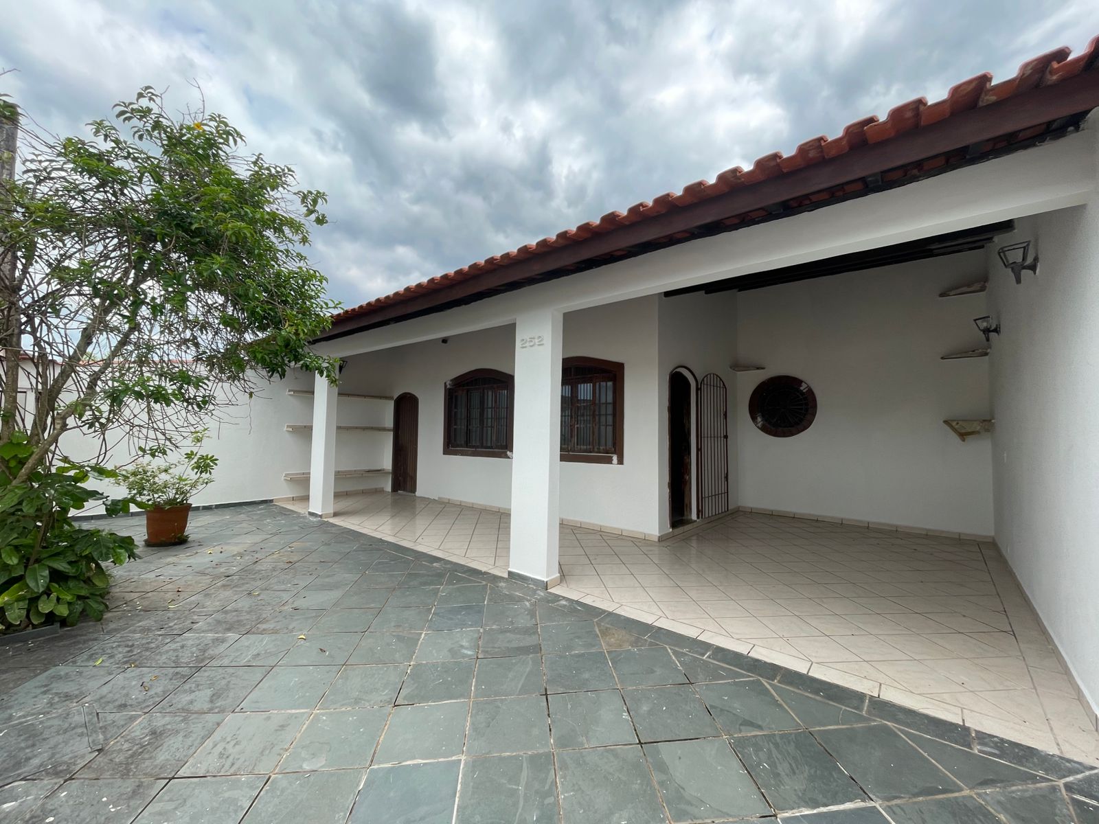 CASA NO BALNEÁRIO GAIVOTA - LADO PRAIA À 200 METROS DO MAR - ITANHAÉM/SP - foto 8