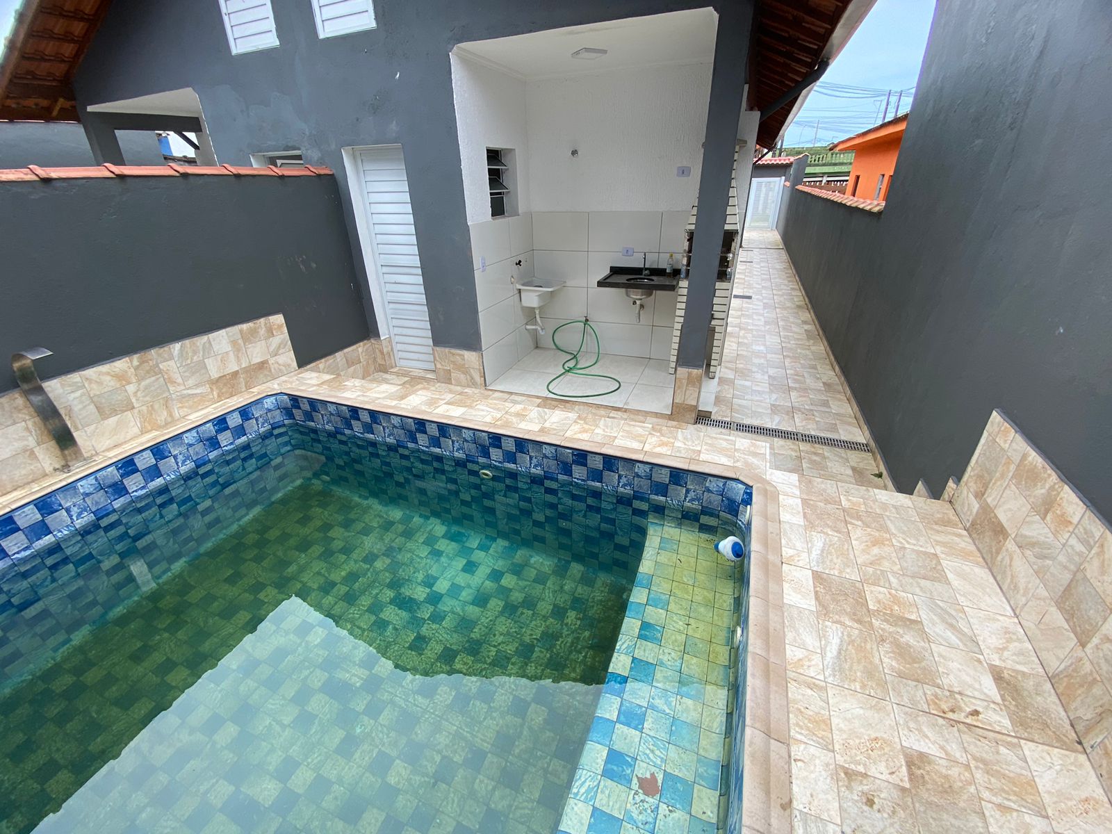CASA NO JARDIM SUARÃO - LADO MORRO À 900 METROS DA PRAIA - ITANHAÉM/SP - foto 12