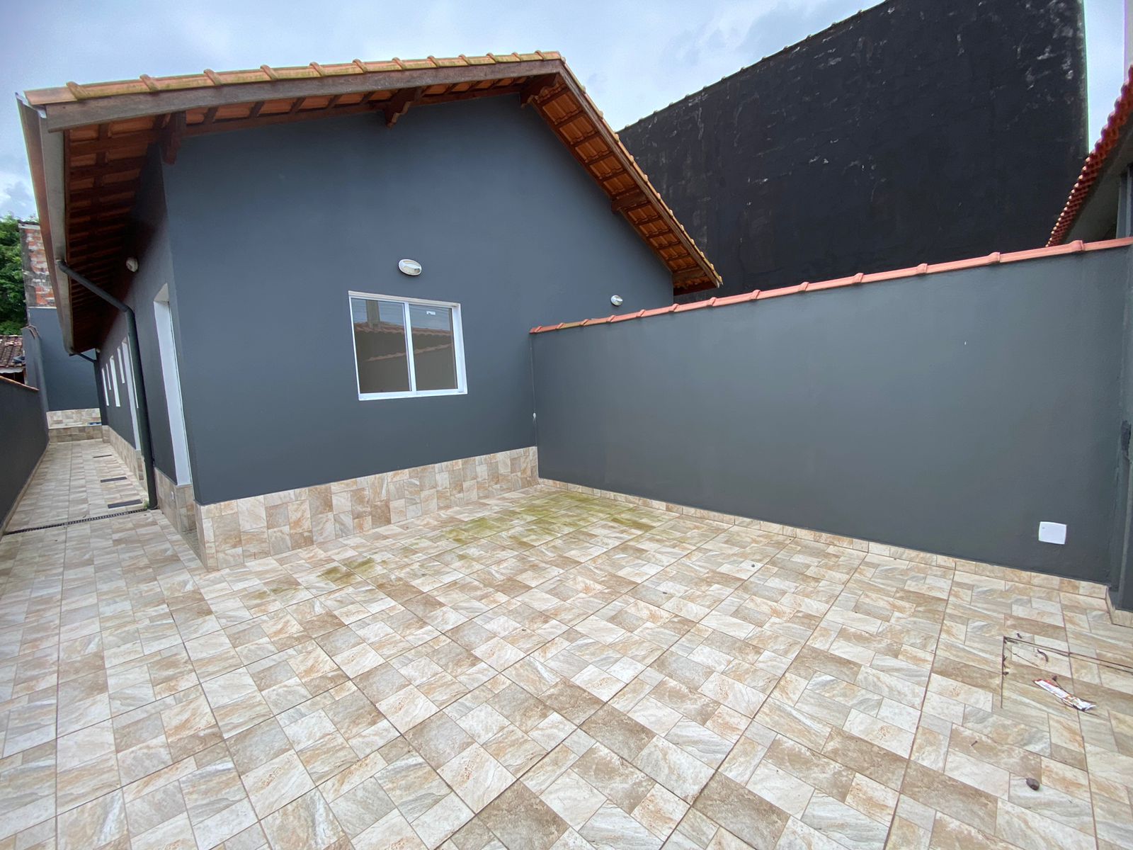 CASA NO JARDIM SUARÃO - LADO MORRO À 900 METROS DA PRAIA - ITANHAÉM/SP - foto 17
