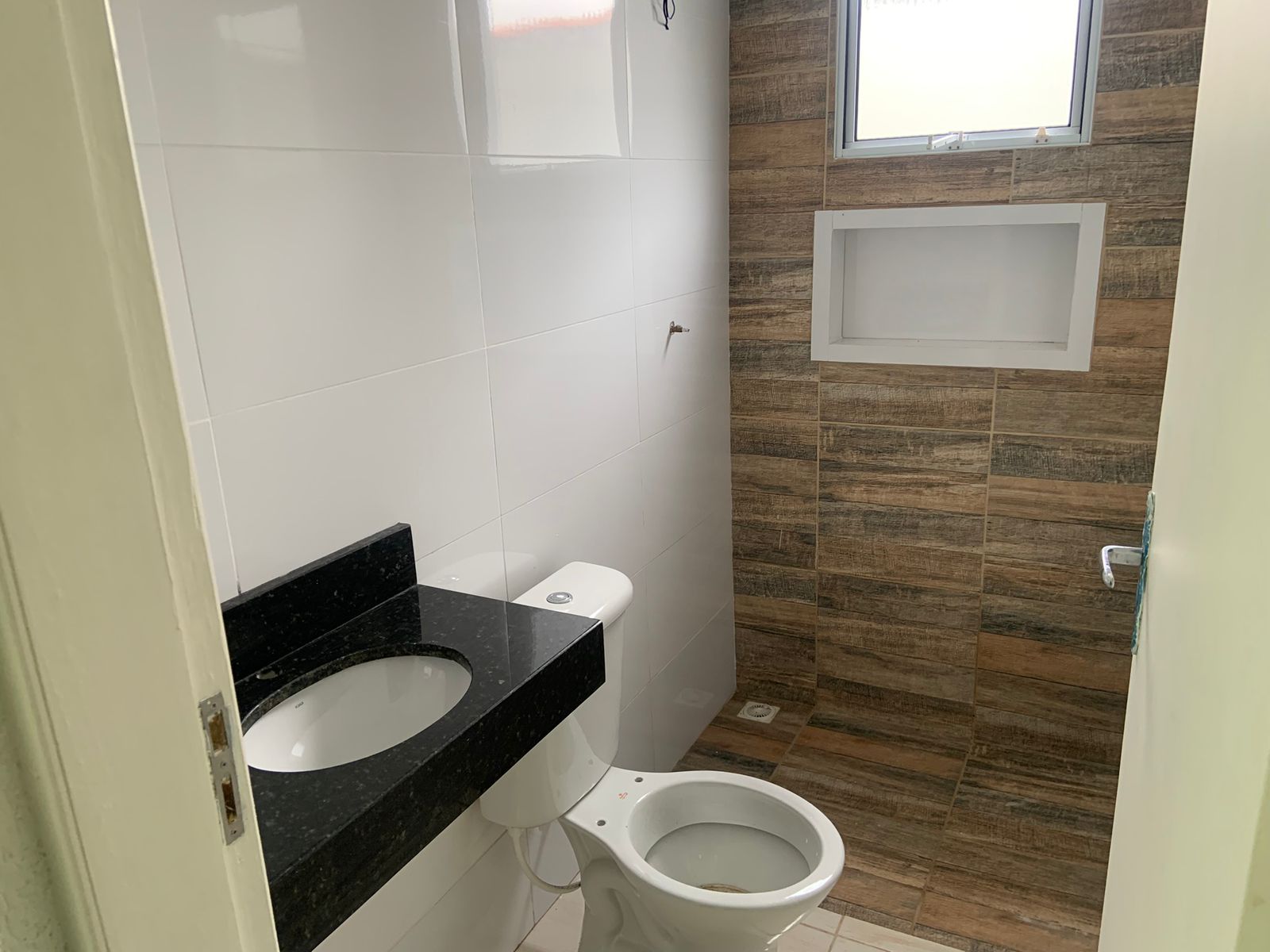 CASA NO JARDIM LUIZAMAR MIRIM - LADO MORRO À 70 METROS DA RODOVIA - ITANHAÉM/SP  - foto 12