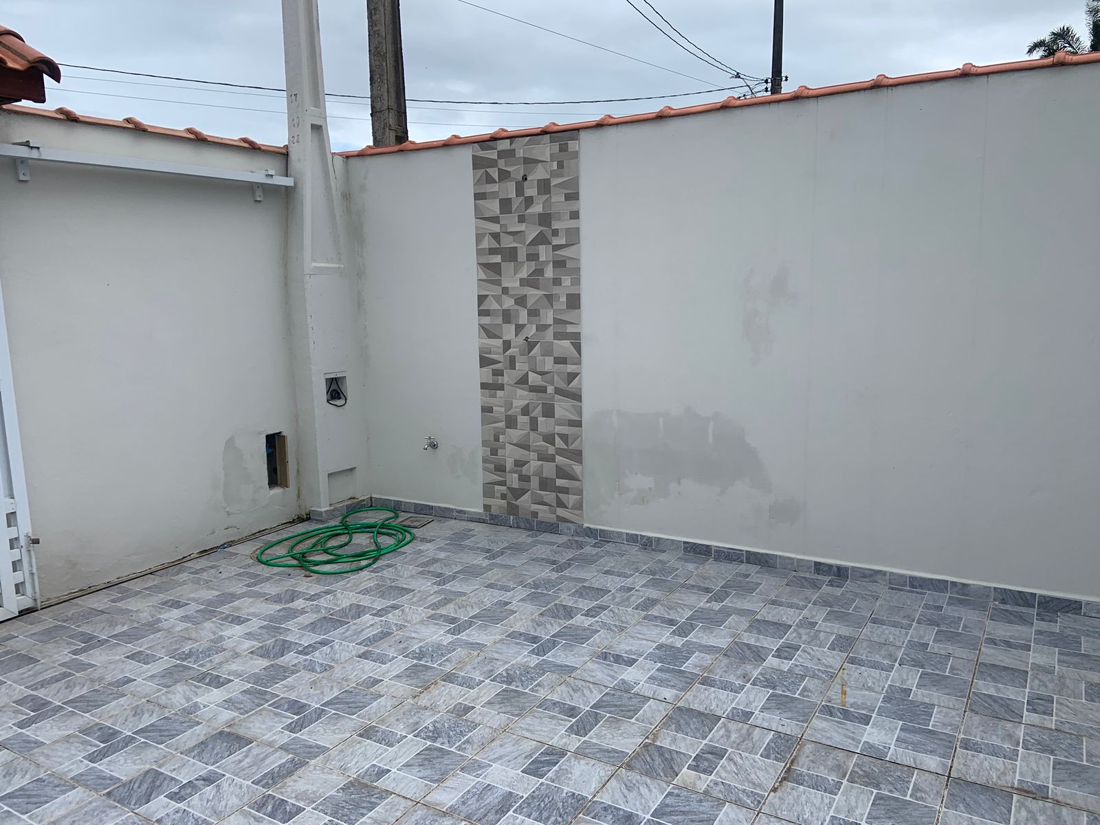 CASA NO JARDIM LUIZAMAR MIRIM - LADO MORRO À 70 METROS DA RODOVIA - ITANHAÉM/SP  - foto 19