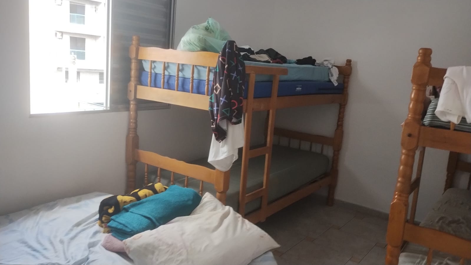 APARTAMENTO NA VILA TUPY - LADO PRAIA À  450 METROS DO MAR - PRAIA GRANDE/SP - foto 2