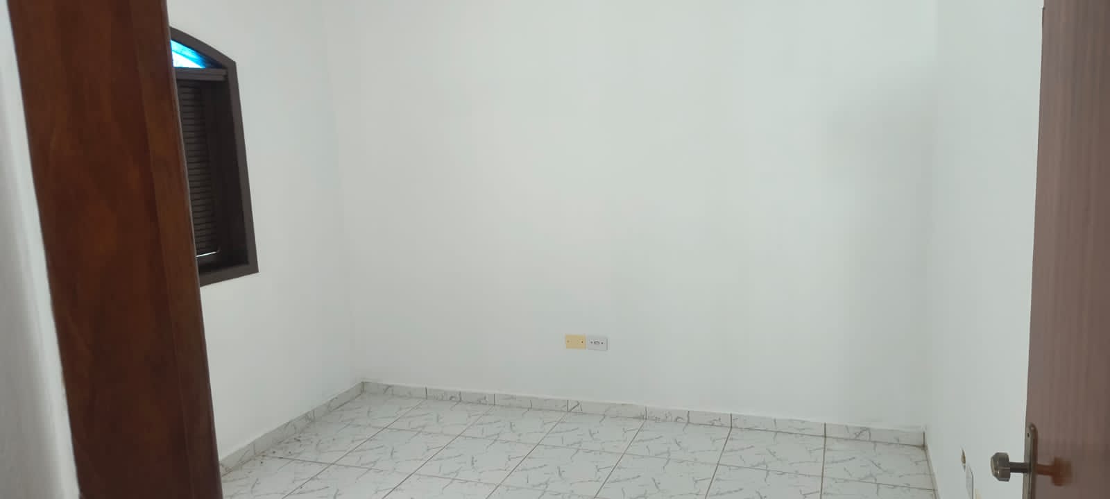 CASA NO JARDIM MAGALHÃES - LADO MORRO À 600 METROS DA RODOVIA - ITANHAÉM/SP - foto 3