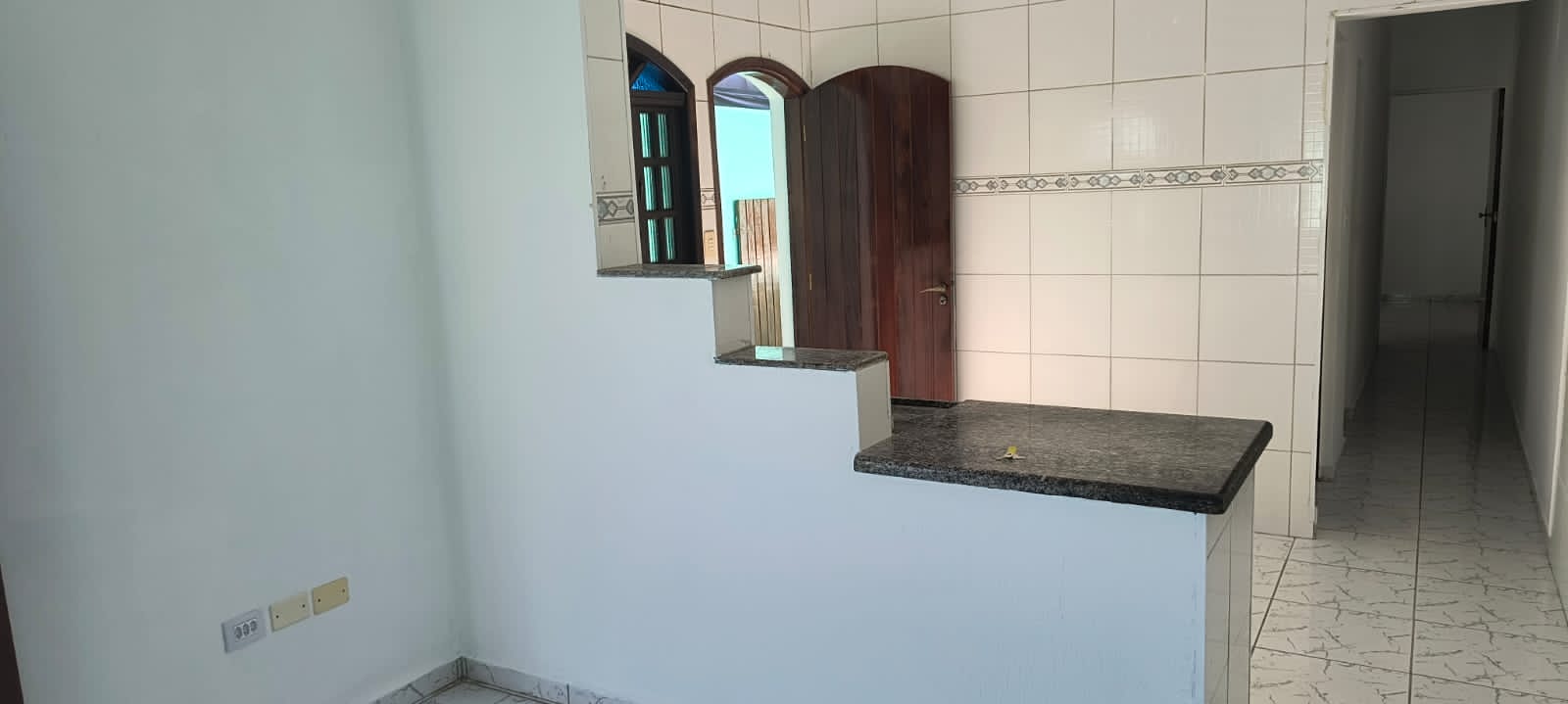 CASA NO JARDIM MAGALHÃES - LADO MORRO À 600 METROS DA RODOVIA - ITANHAÉM/SP - foto 5
