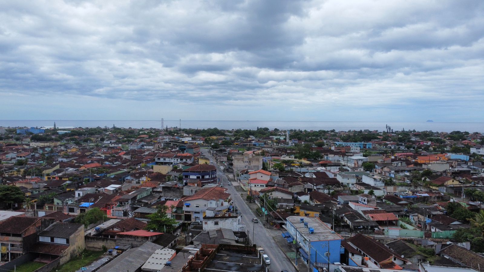 CASA NO BAIRRO CABUÇU - LADO MORRO À 400 METROS DA RODOVIA - ITANHAÉM-SP - foto 11