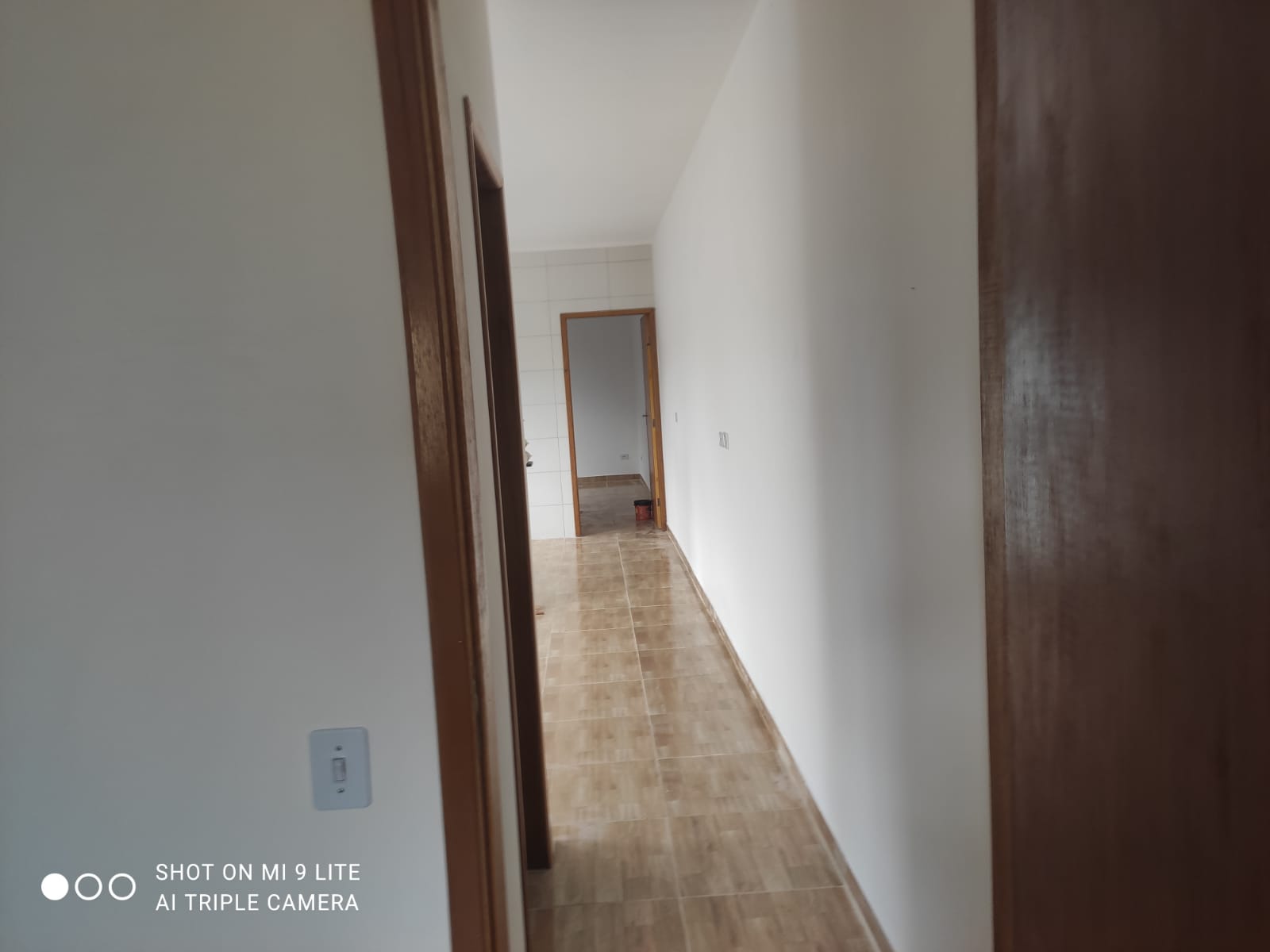 CASA NO BAIRRO NOVA ITANHAÉM - LADO MORRO A 1800 METROS DA PISTA - ITANHAÉM/SP - foto 7