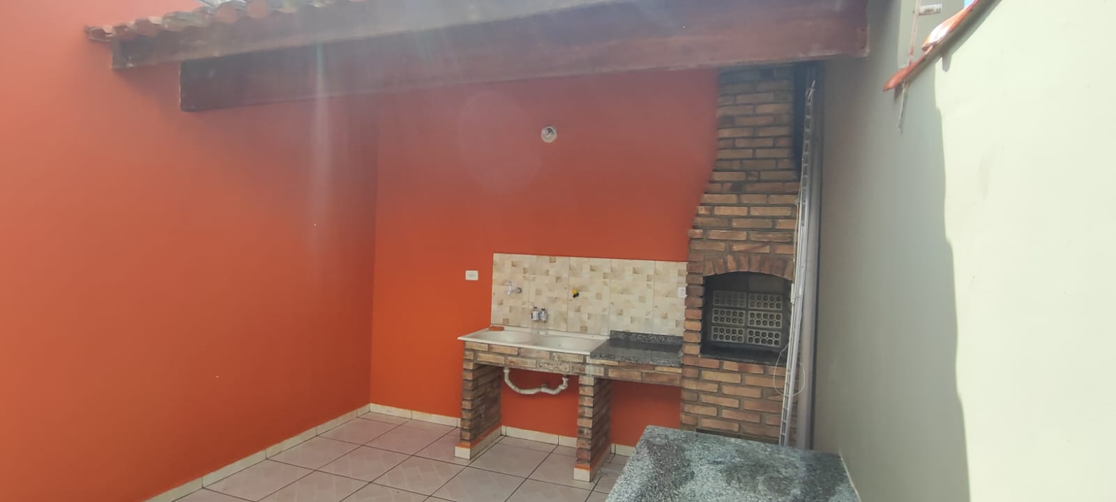 CASA NO BAIRRO NOVA ITANHAÉM -  LADO MORRO À 700 METROS DA RODOVIA - ITANHAÉM/SP - foto 7