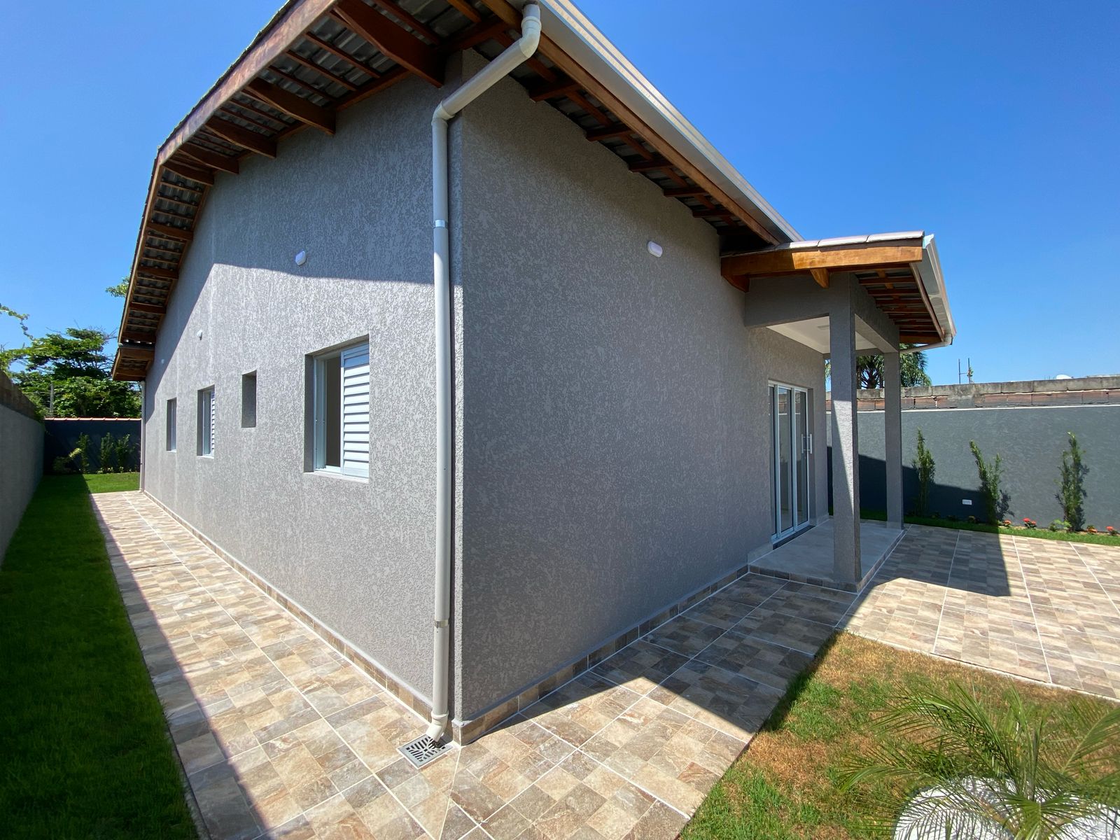 CASA NO JARDIM DAS PALMEIRAS - LADO PRAIA À 600 METROS DO MAR - ITANHAÉM/SP  - foto 17