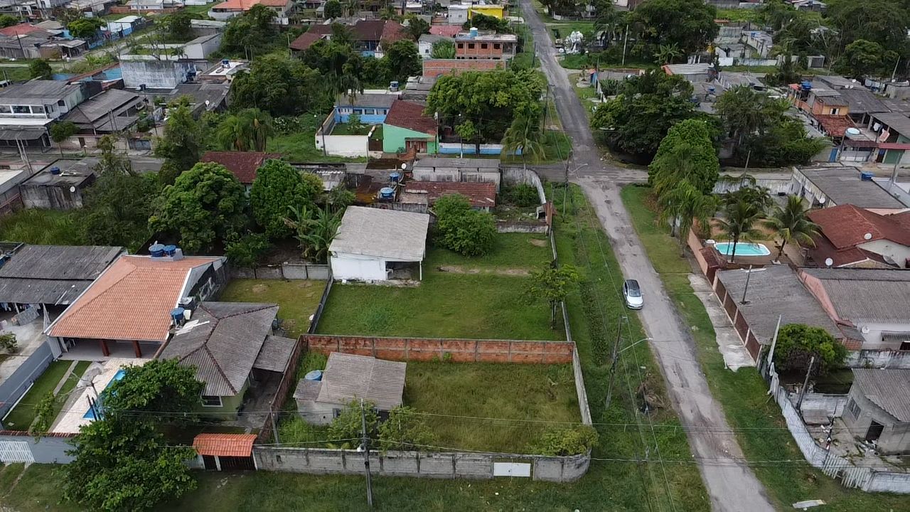 CASA NO BAIRRO LUIZAMAR MIRIM - ITANHAÉM / SP - LADO MORRO - 500 METROS DA PISTA - foto 8