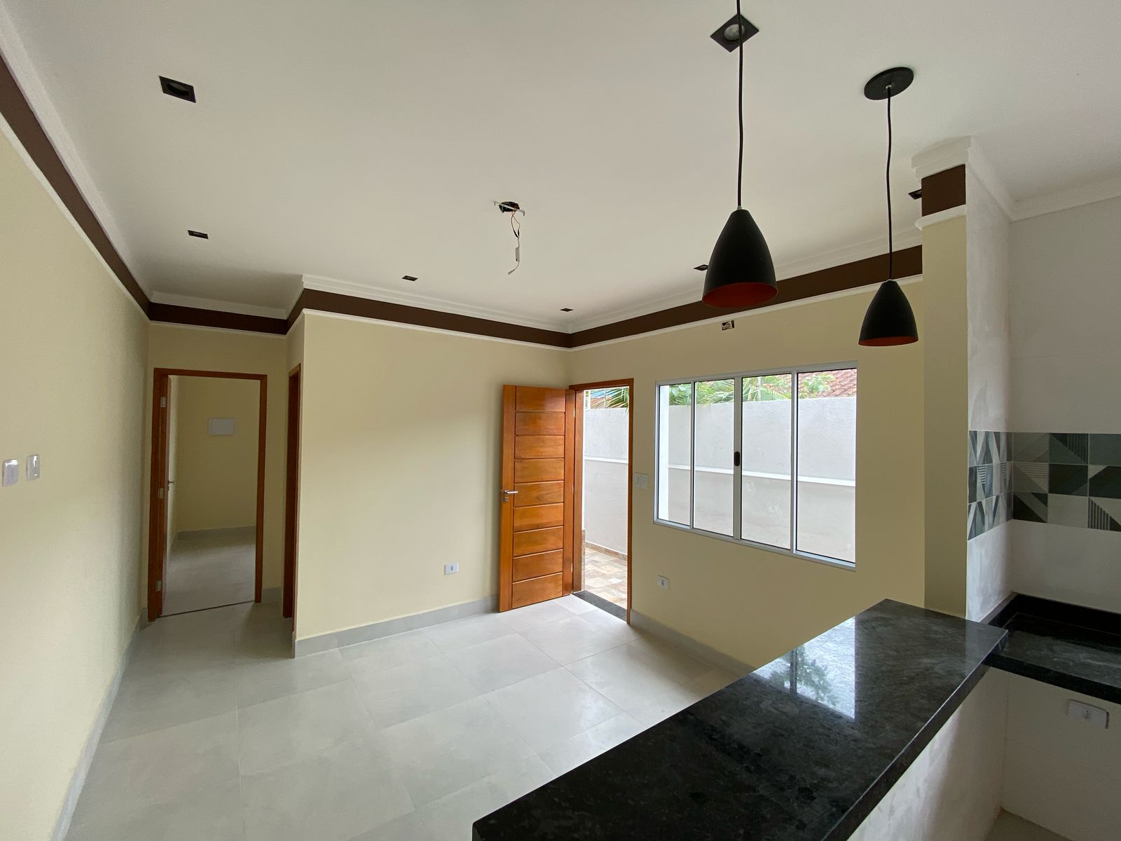 CASAS NOVAS NO JARDIM SUARÃO - ITANHAÉM / SP - LADO MORRO - 100 METROS DA PISTA - foto 9