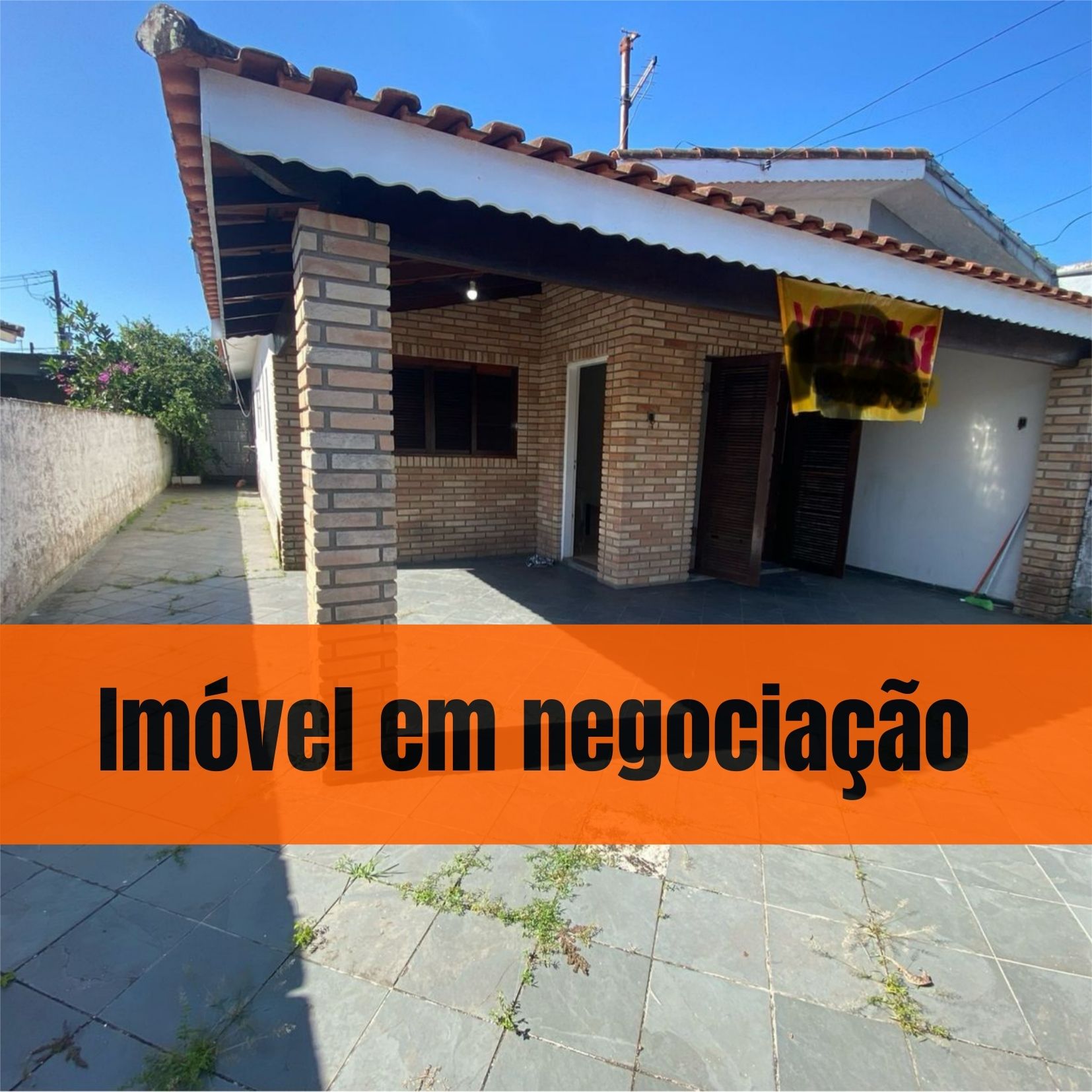 CASA NO BAIRRO GUAPIRANGA / ITANHAÉM - SP - LADO MORRO - 100 METROS DA PISTA
