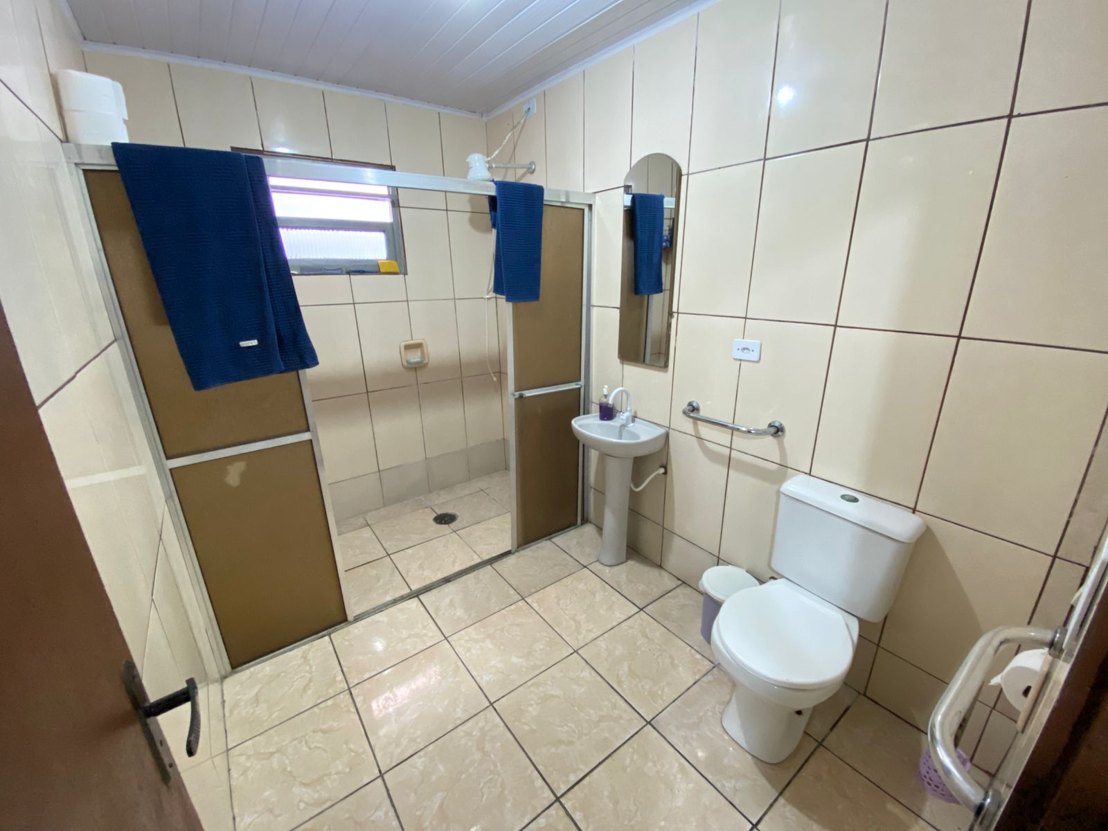 CASA NO JARDIM DAS PAMEIRAS - ITANHAÉM/SP - LADO PRAIA - 3 QUADRAS DA PRAIA. - foto 5