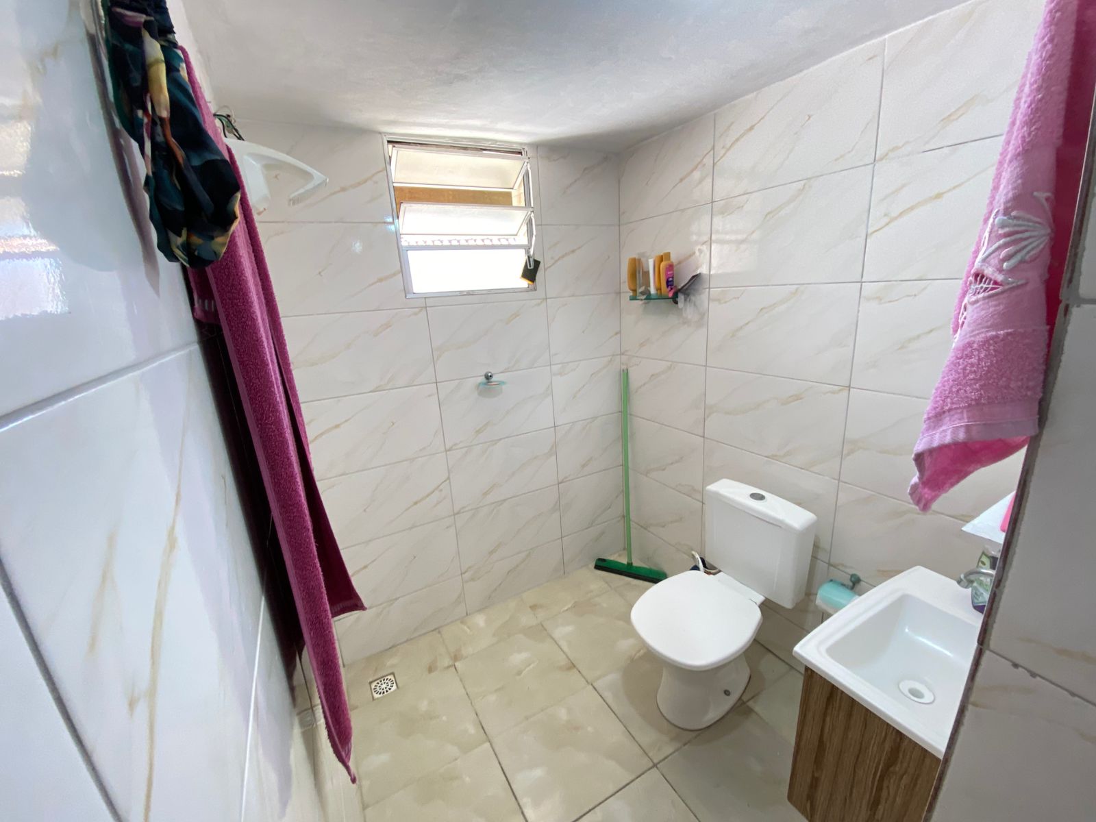 CASA NO JARDIM DAS PAMEIRAS - ITANHAÉM/SP - LADO PRAIA - 3 QUADRAS DA PRAIA. - foto 12