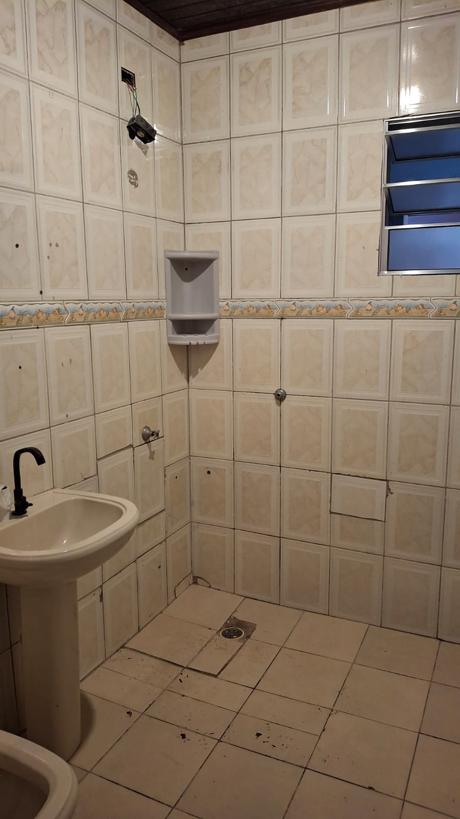 CASA NO BALNEÁRIO GAIVOTA - ITANHAÉM/SP - LADO MORRO. - foto 4
