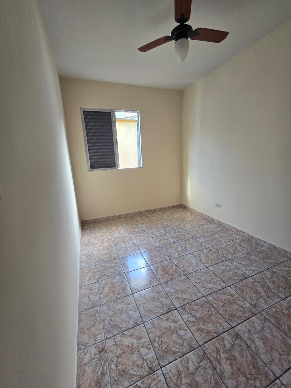 CASA NO BAIRRO FLÓRIDA MIRIM - PRAIA GRANDE/SP - LADO MORRO A 500 METROS DA PISTA. - foto 4