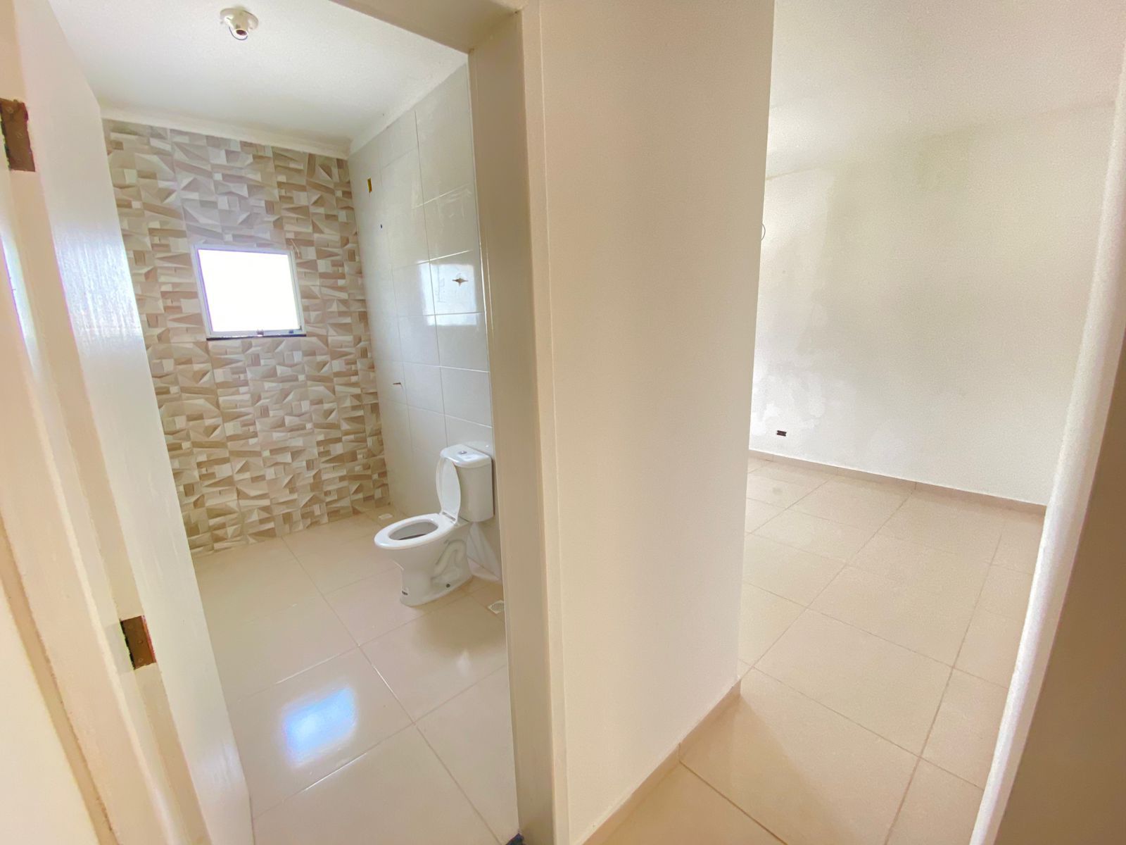 CASAS SOBREPOSTAS NO BAIRRO JARDIM BRASIL- PERUÍBE/SP - LADO PRAIA - 2KM DA PRAIA - foto 8