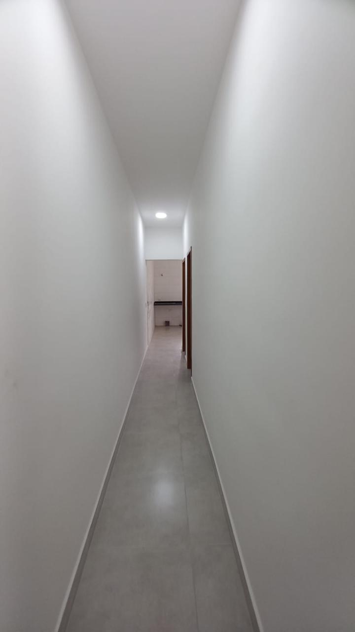 CASAS NO BALNÉARIO COPACABANA - MONGAGUÁ/SP - LADO MORRO - 600 METROS DA PISTA - foto 4