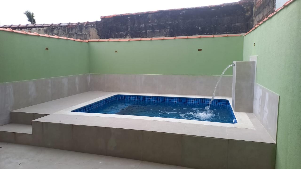 CASAS NO BALNÉARIO COPACABANA - MONGAGUÁ/SP - LADO MORRO - 600 METROS DA PISTA - foto 11