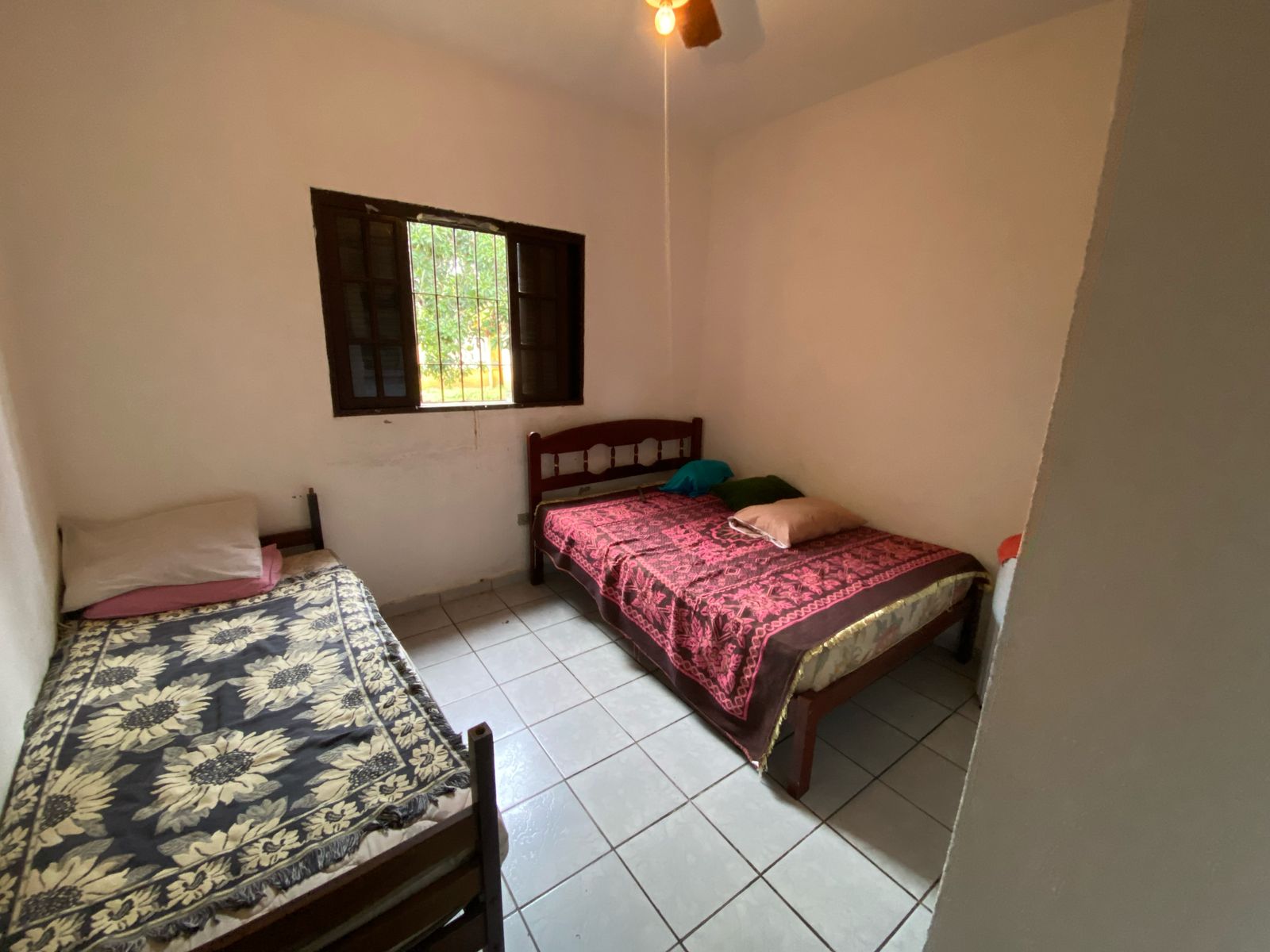 CASA NO BALNEÁRIO GAIVOTA - ITANHAÉM/SP - LADO PRAIA - 300 METROS DA PRAIA. - foto 7