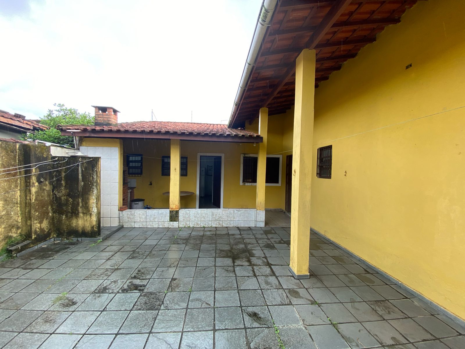 CASA NO BALNEÁRIO GAIVOTA - ITANHAÉM/SP - LADO PRAIA - 300 METROS DA PRAIA. - foto 5