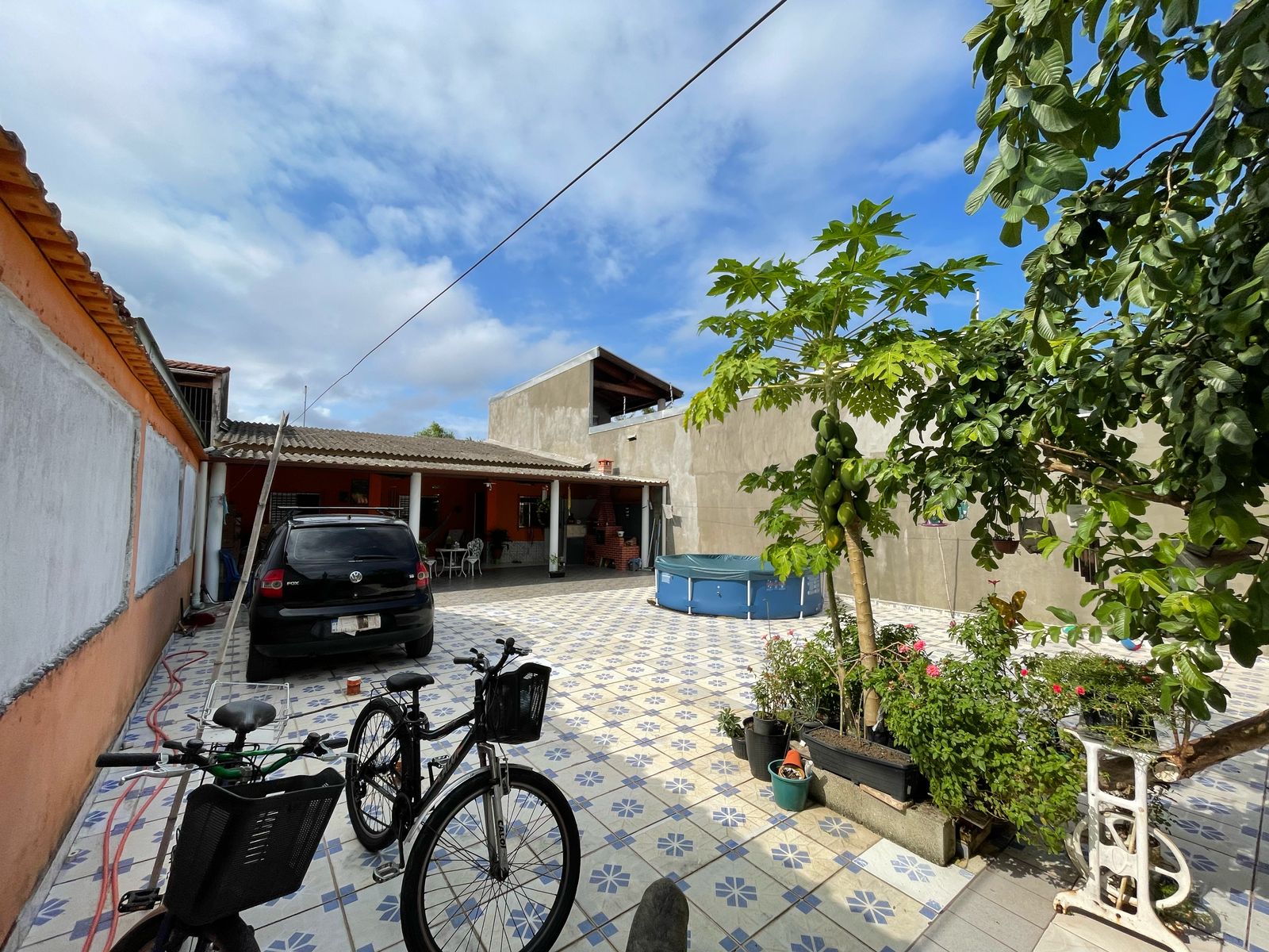CASA NO JARDIM BOPIRANGA - EM ITANHAÉM/SP - LADO PRAIA -  A 700 METROS DO MAR 