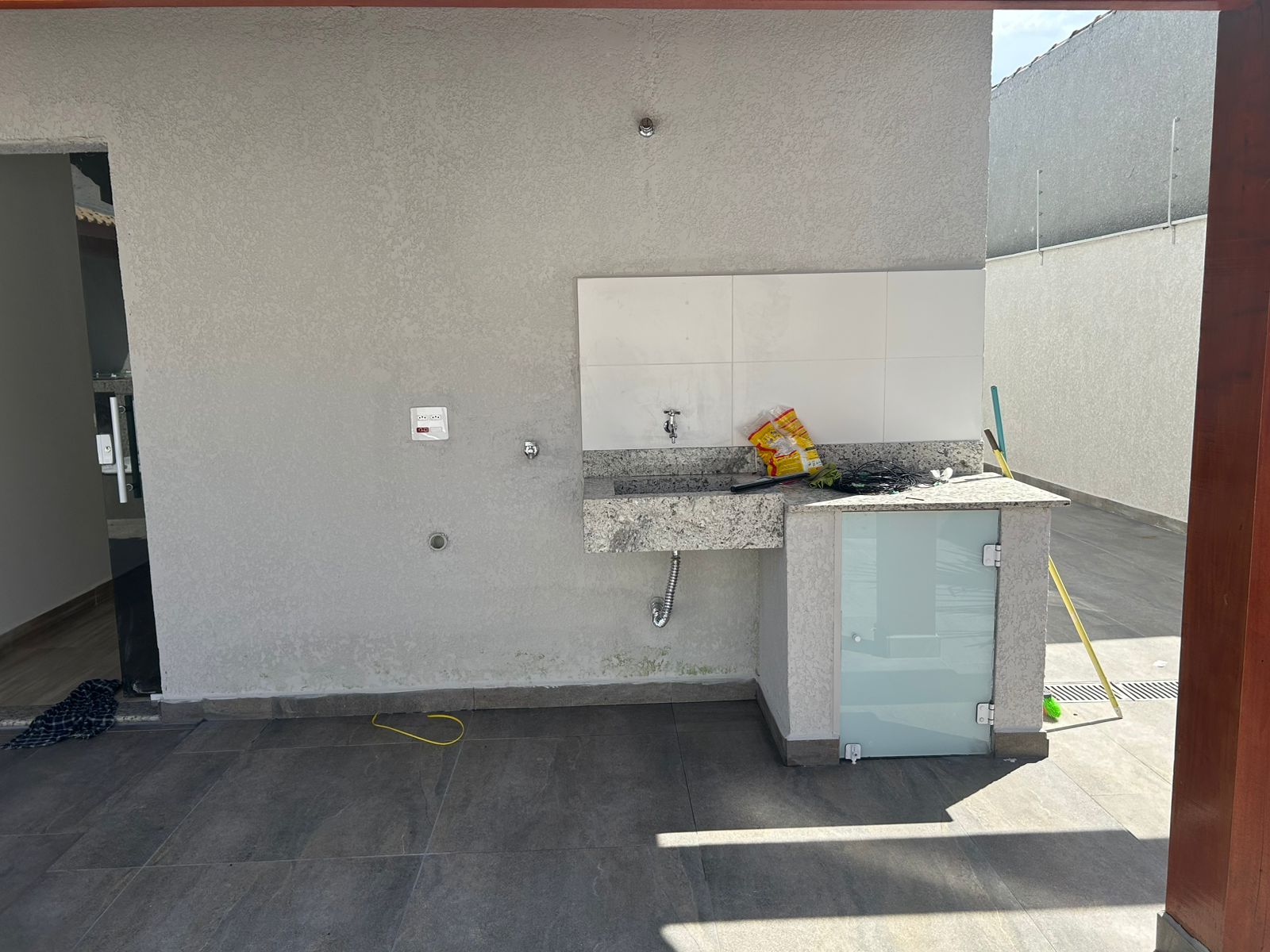 CASA NO JD. COMENDADOR - ITANHAÉM/SP.  LADO PRAIA À 200 METROS DA PRAIA. - foto 13