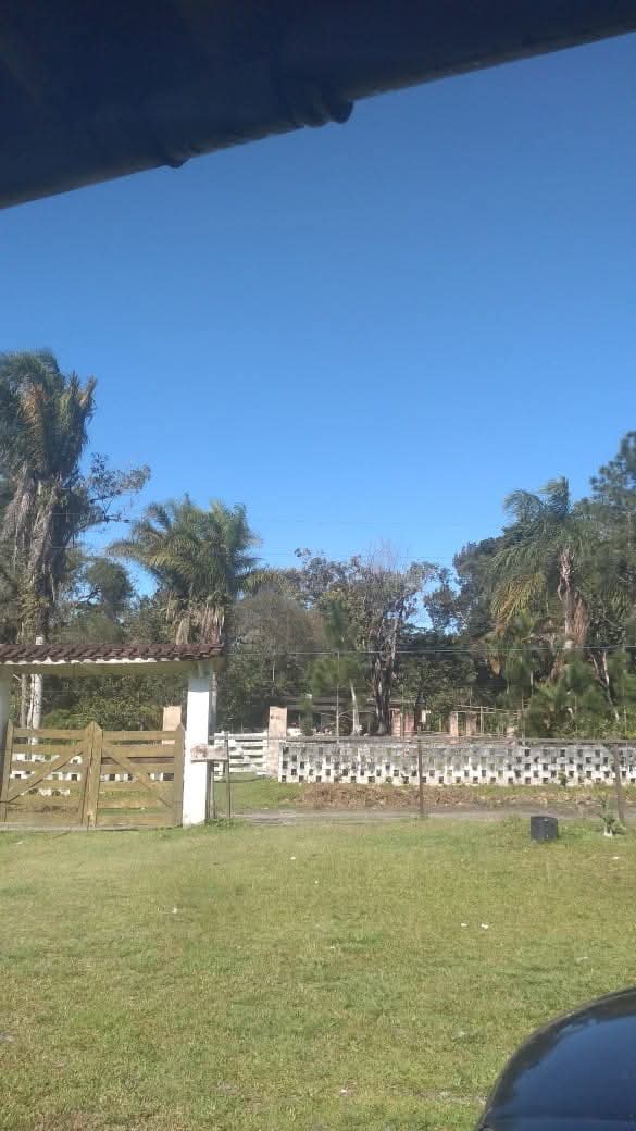 CHÁCARA NO BAIRRO RIO PRETO, ITANHAÉM/SP. LADO MORRO 