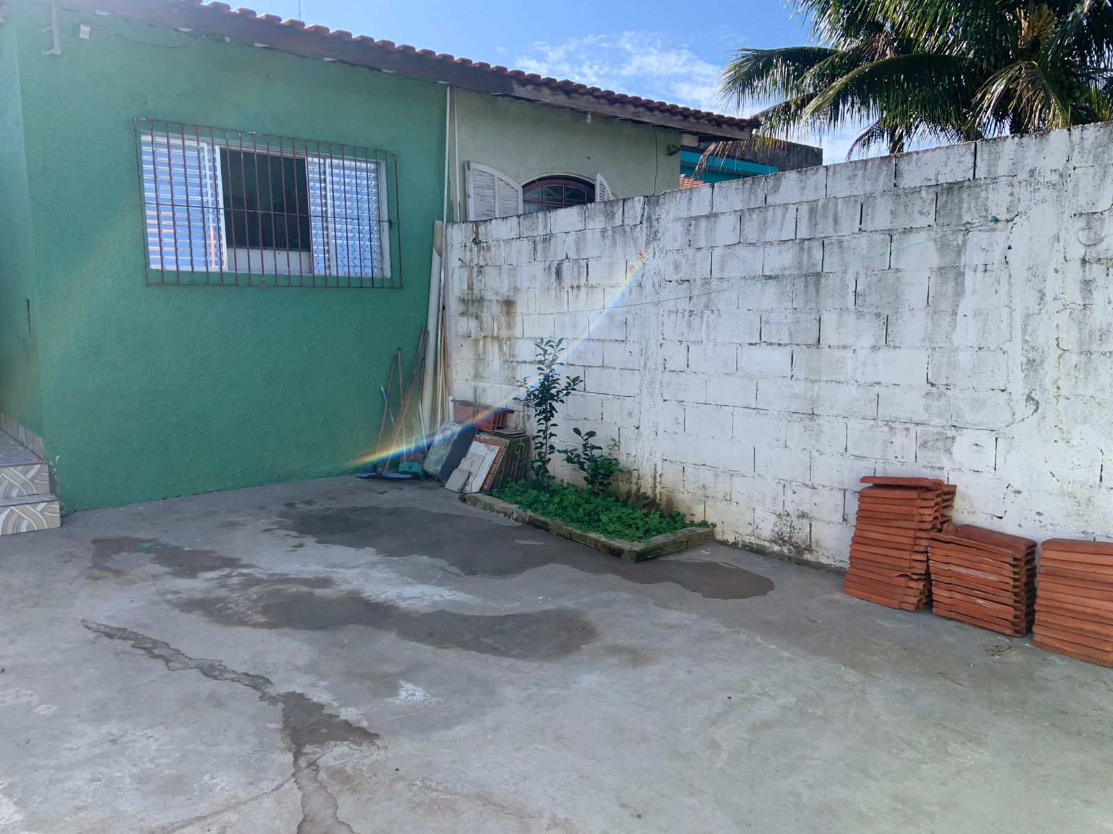 CASA NO BAIRRO SÃO JORGE - ITANHAÉM/SP - LADO PRAIA - 700 METROS DO MAR