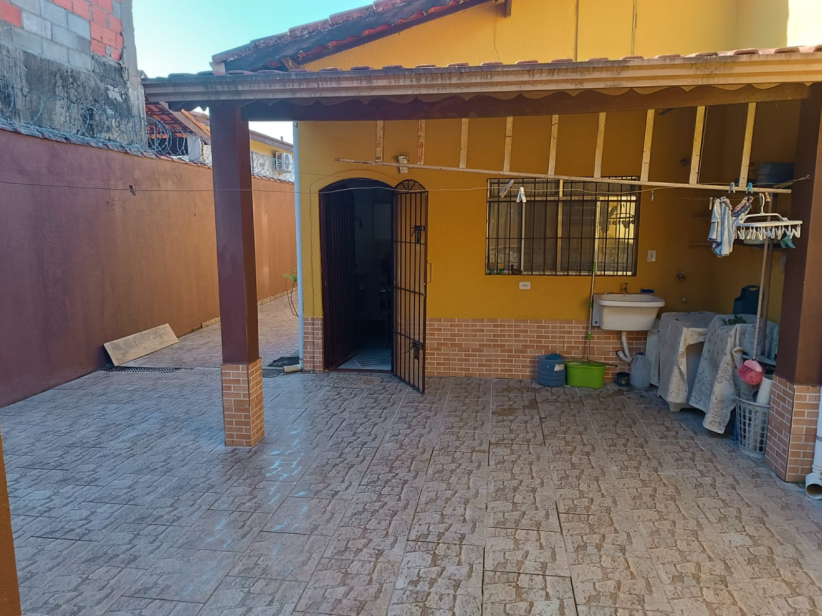 CASA NO JARDIM JAMAICA EM ITANHAÉM-SP - LADO PRAIA - À 1.500 METROS DO MAR - foto 12