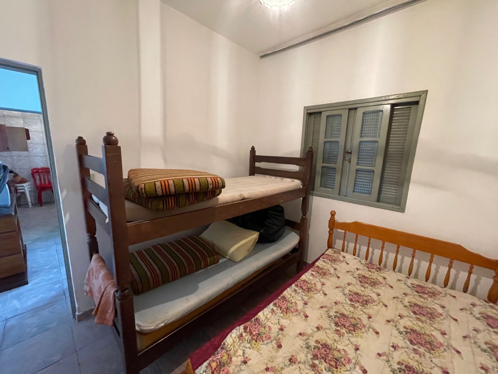 CASA NO BALNEÁRIO TUPY - EM ITANAHÉM / SP - LADO PRAIA 50 METROS DO MAR - foto 2