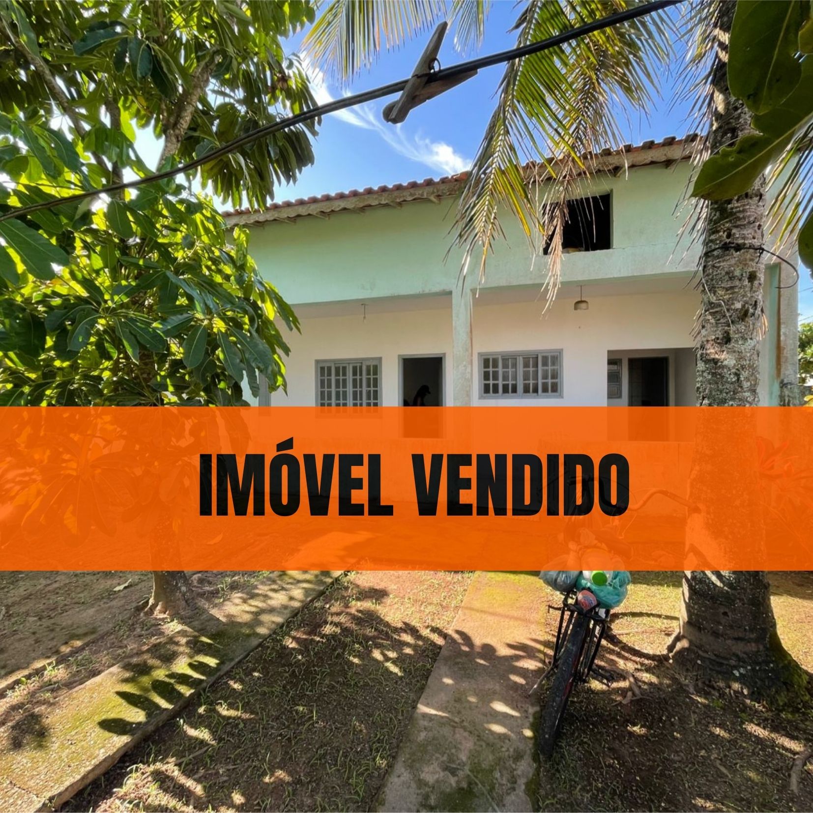 CASA NO BALNEÁRIO TUPY - EM ITANAHÉM / SP - LADO PRAIA 50 METROS DO MAR