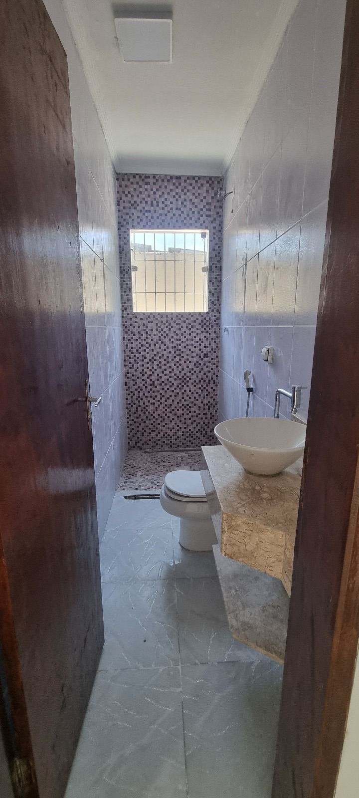 CASA NO BAIRRO SAM - MONGAGUÁ / SP - LADO MORRO À  700 METROS DA PISTA - foto 5