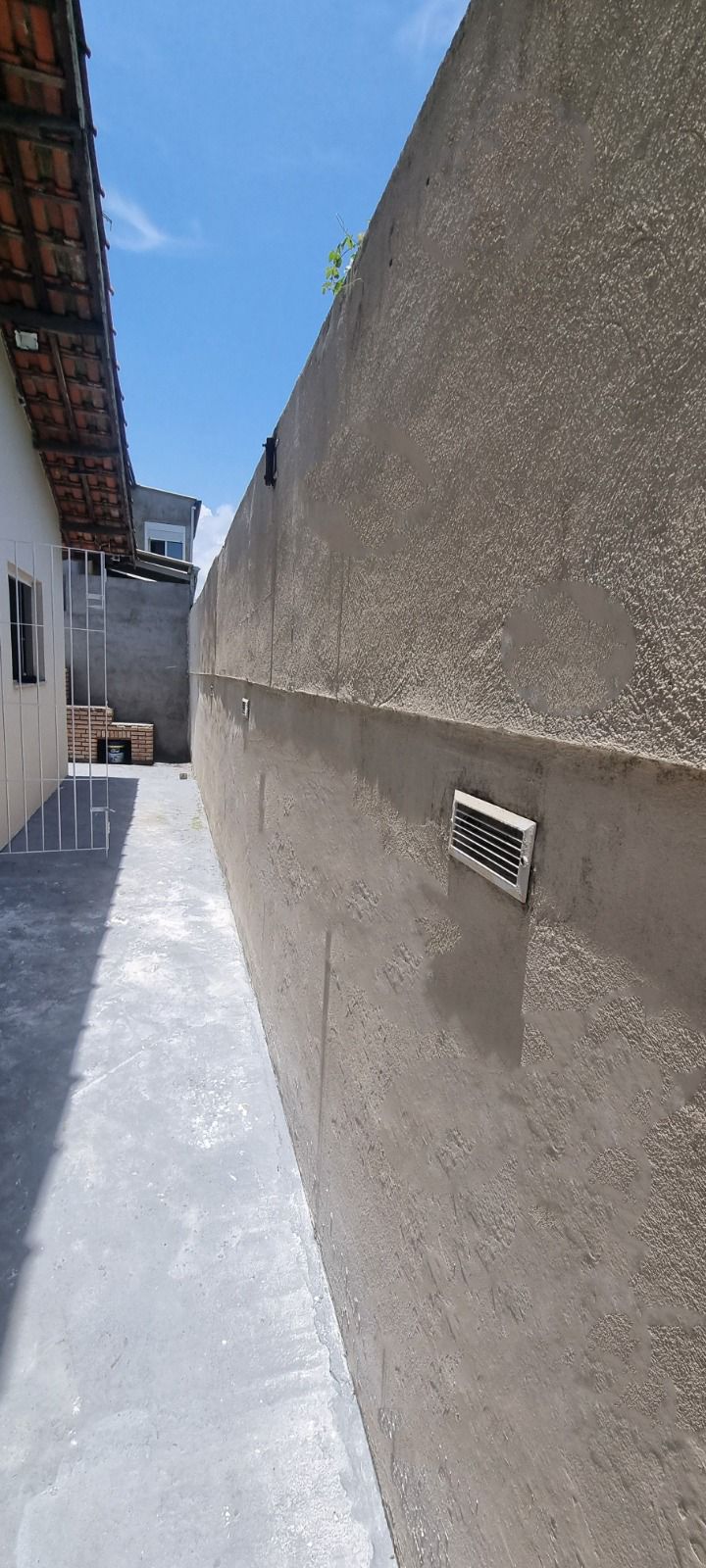 CASA NO BAIRRO SAM - MONGAGUÁ / SP - LADO MORRO À  700 METROS DA PISTA - foto 9
