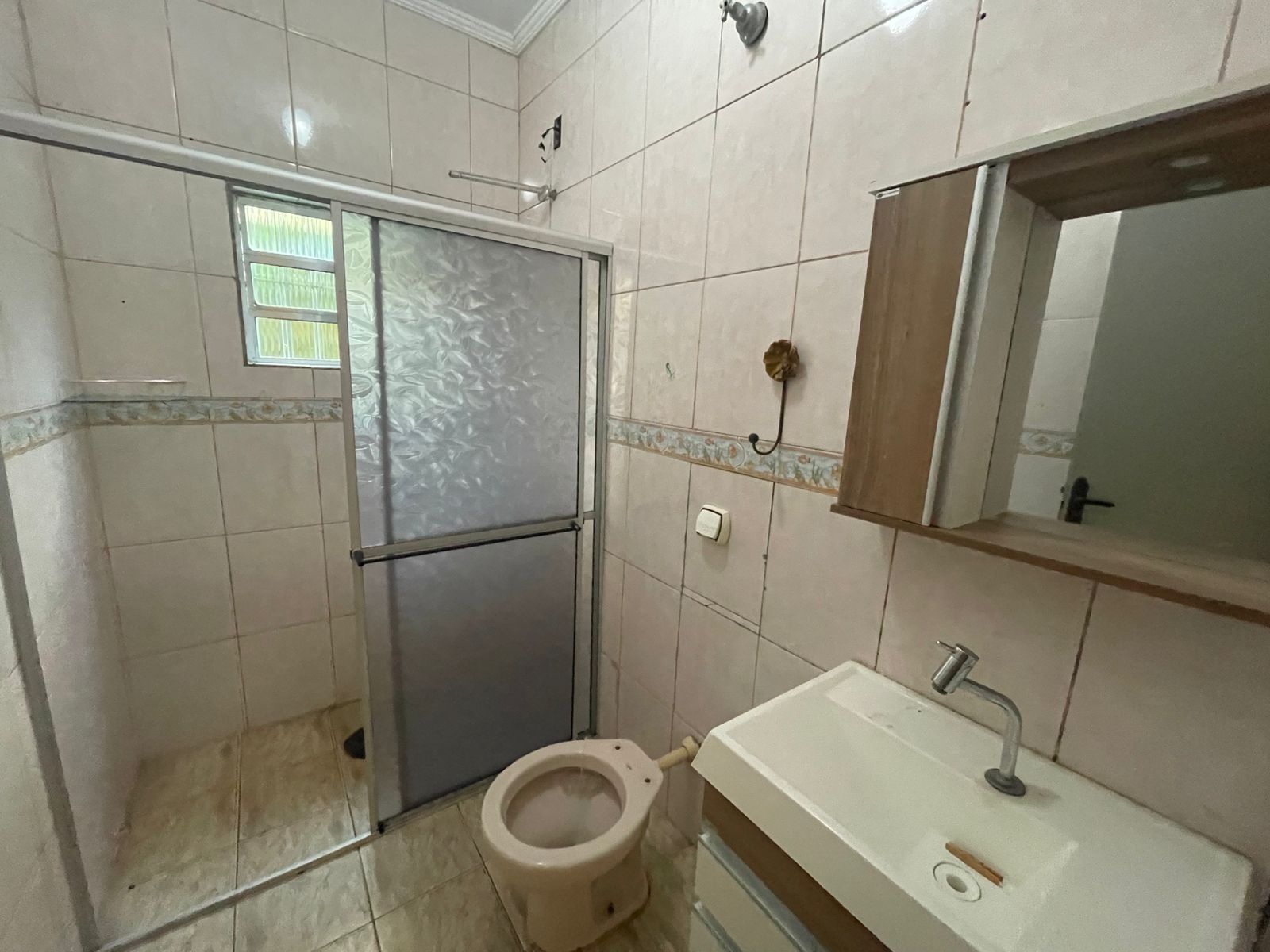 CASA NO JD. DAS PALMEIRAS 2 - ITANHAÉM / SÃO PAULO - LADO PRAIA À 900 METROS DA PRAIA - foto 2