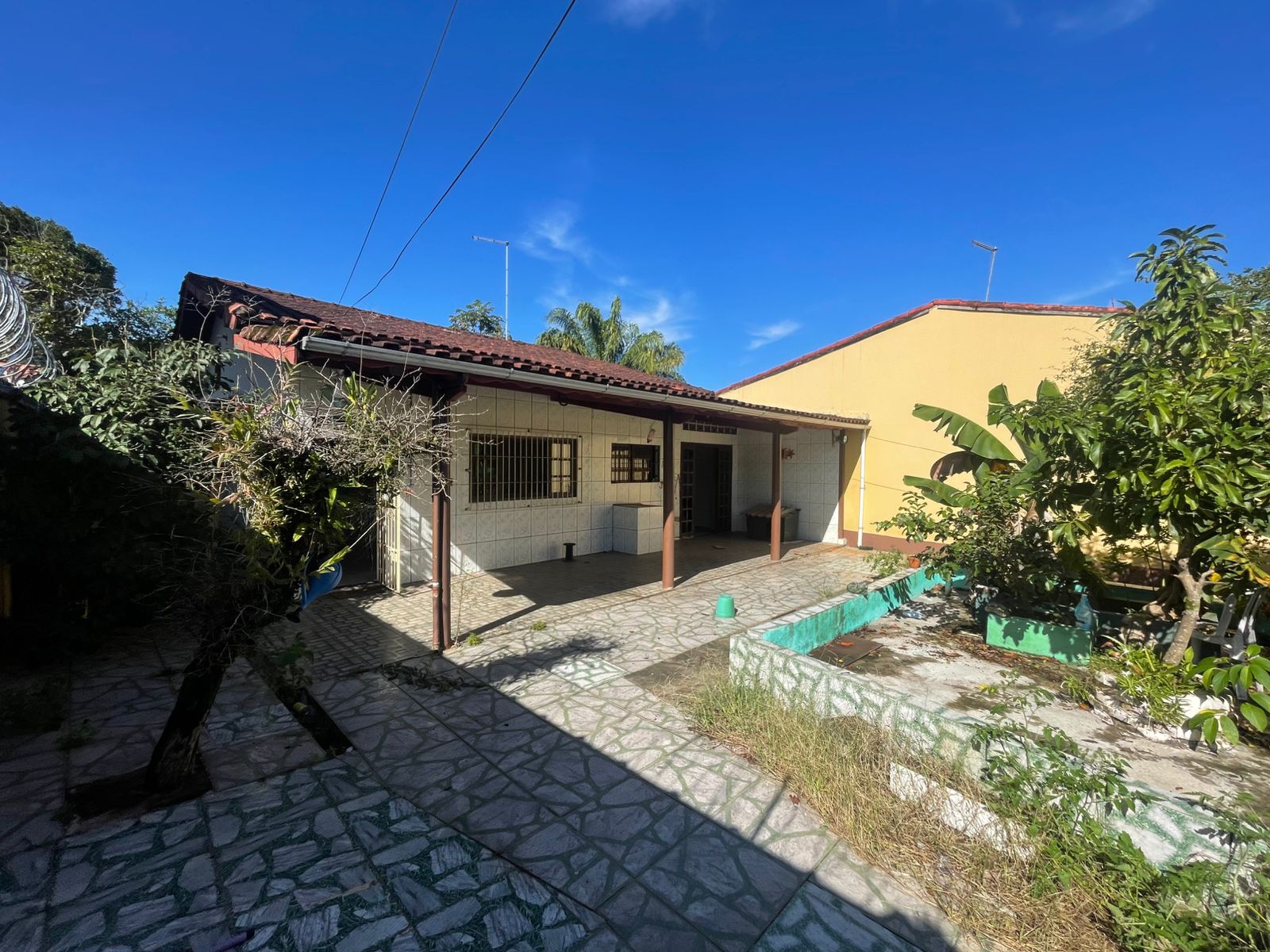 CASA NO JD. DAS PALMEIRAS 2 - ITANHAÉM / SÃO PAULO - LADO PRAIA À 900 METROS DA PRAIA - foto 3