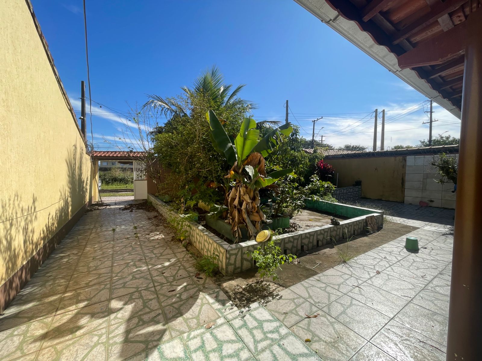 CASA NO JD. DAS PALMEIRAS 2 - ITANHAÉM / SÃO PAULO - LADO PRAIA À 900 METROS DA PRAIA - foto 16
