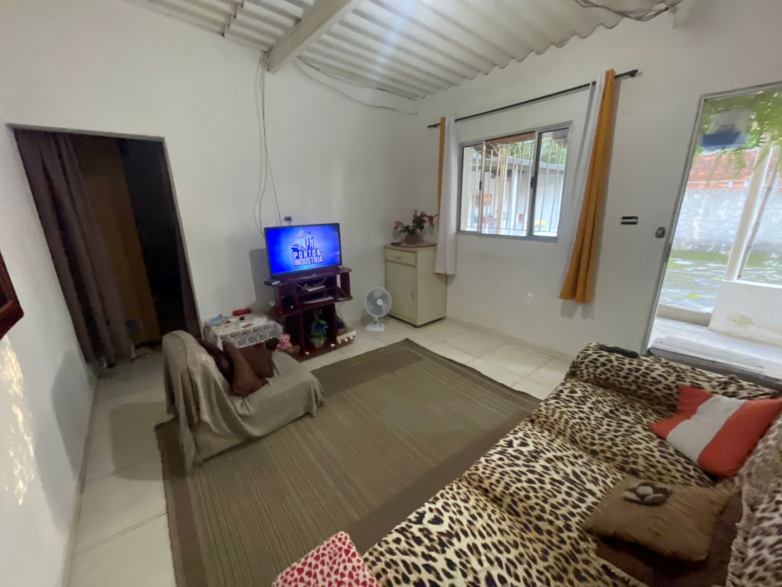 CASA NO BAIRRO MARAMBA 2 - ITANHAÉM - SP - LADO MORRO - 1.200 METROS DA PISTA - foto 8