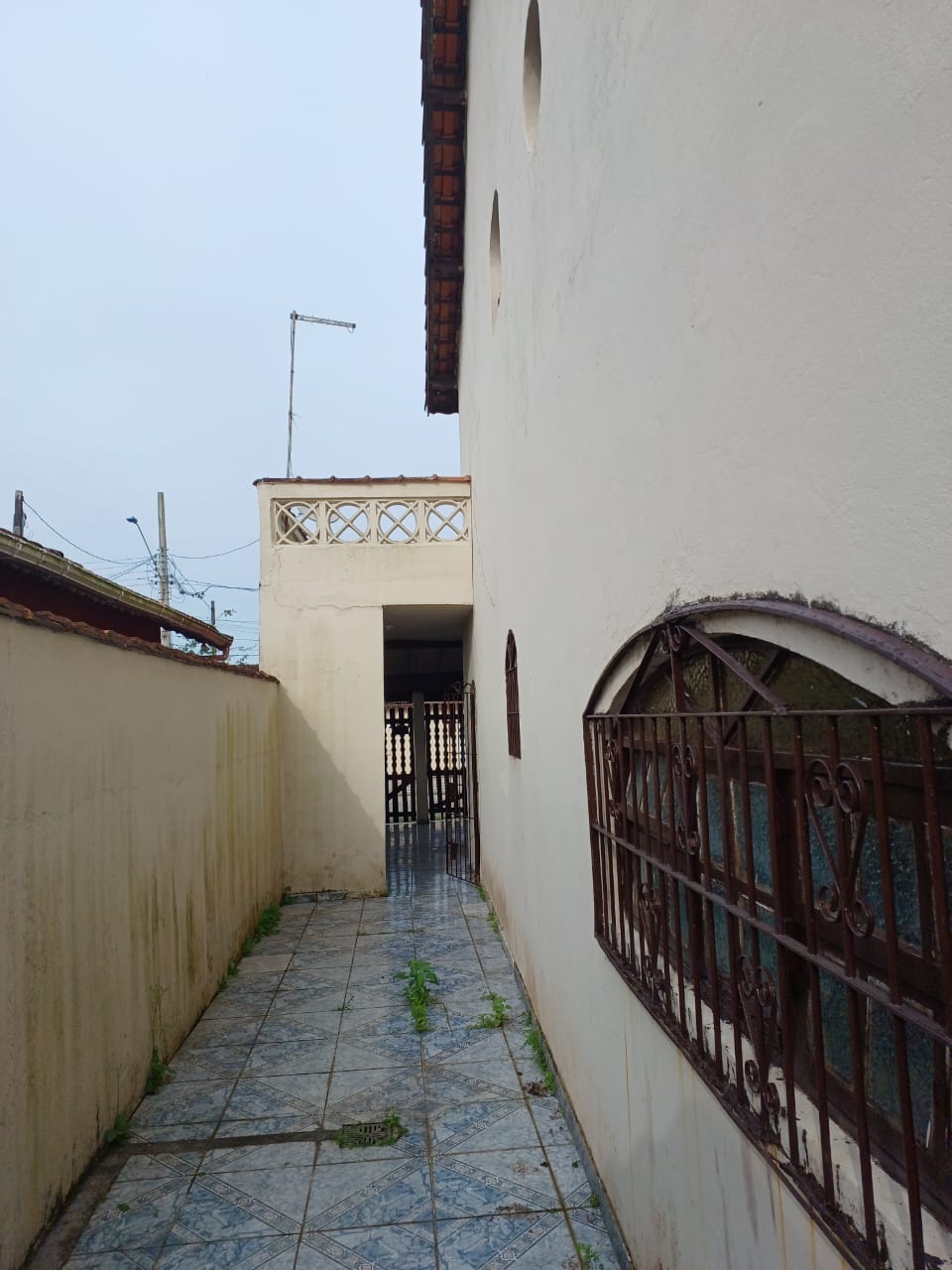 CASA NO JARDIM SANTANA - MONGAGUÁ / SP - LADO MORRO - 700 METROS DO MAR - foto 5