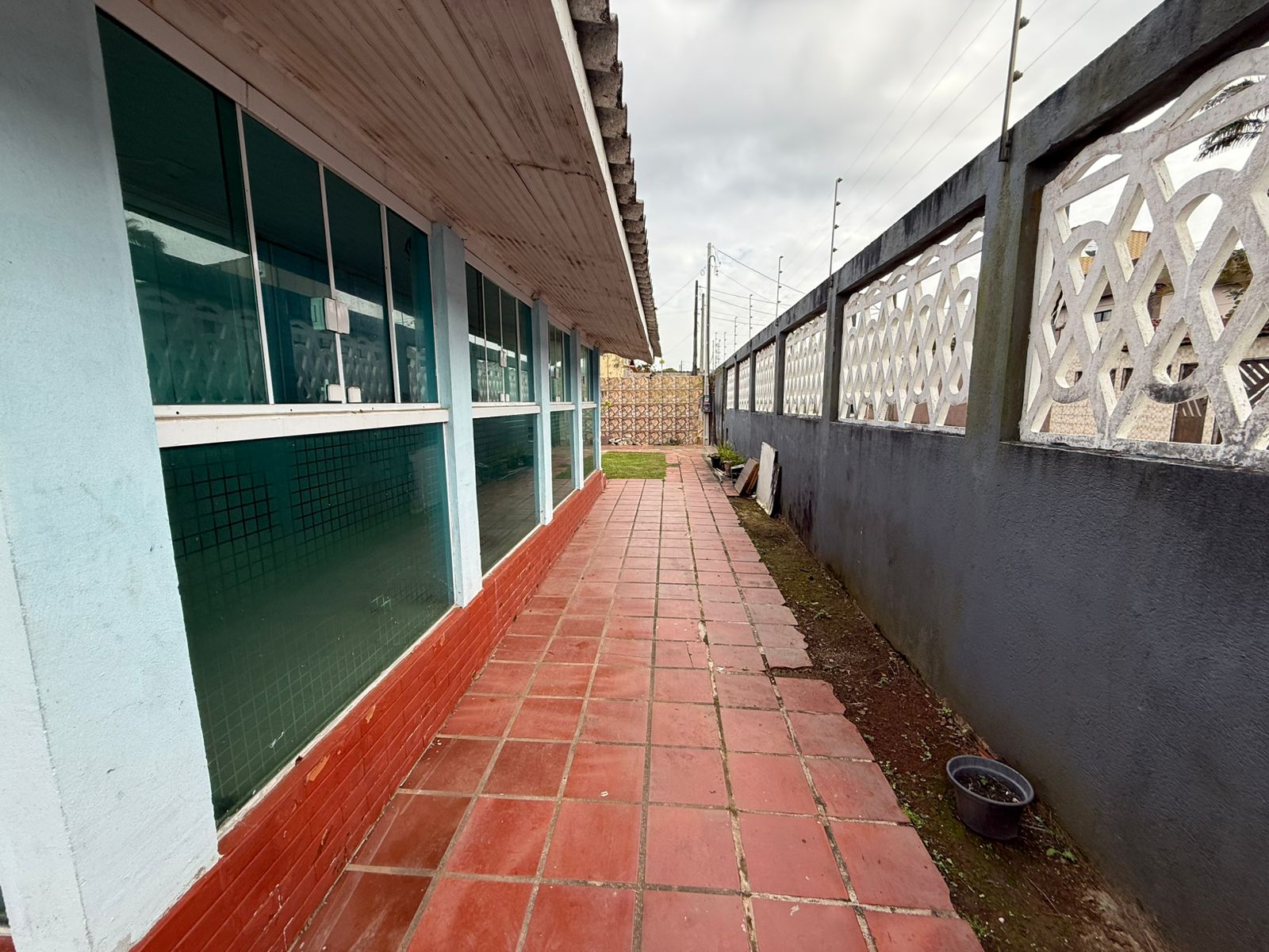 CASA NO BAIRRO ITAOCA - MONGAGUÁ - LITORAL SUL DE SÃO PAULO - LADO PRAIA (FRENTE MAR) - foto 6