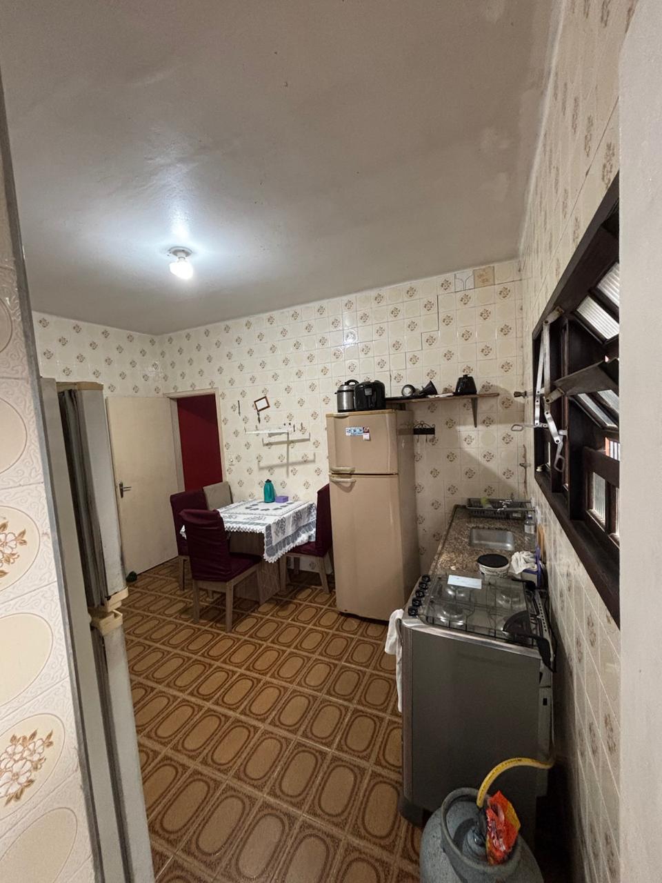 CASA NO BALNEÁRIO NOSSA SRA DE FÁTIMA - MONGAGUÁ - LADO PRAIA - 100 METROS DA PRAIA - foto 3