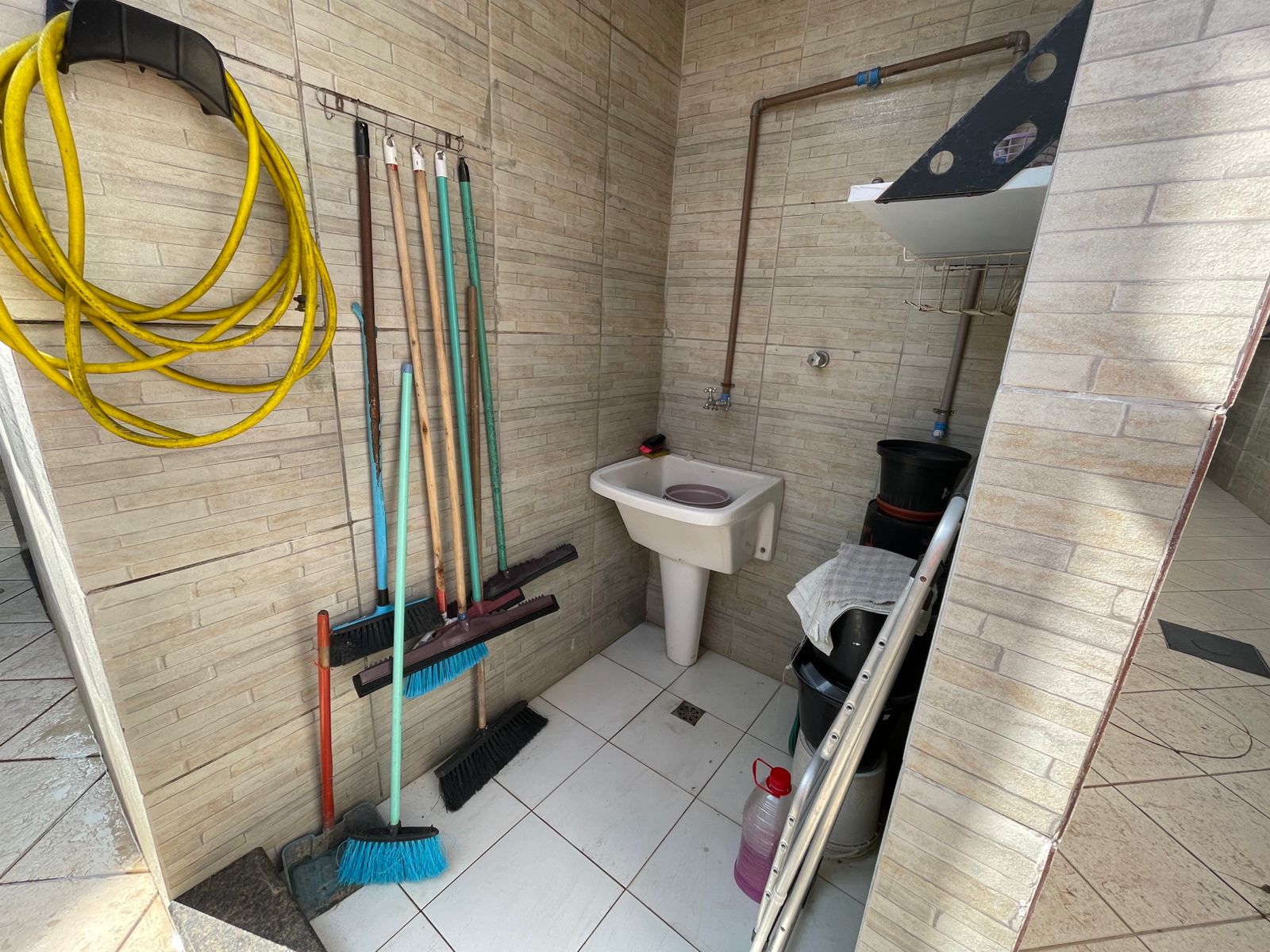 CASA NO BALNEÁRIO SÃO JORGE - ITANHAÉM / SÃO PAULO - LADO PRAIA - 250 METROS DO MAR  - foto 7